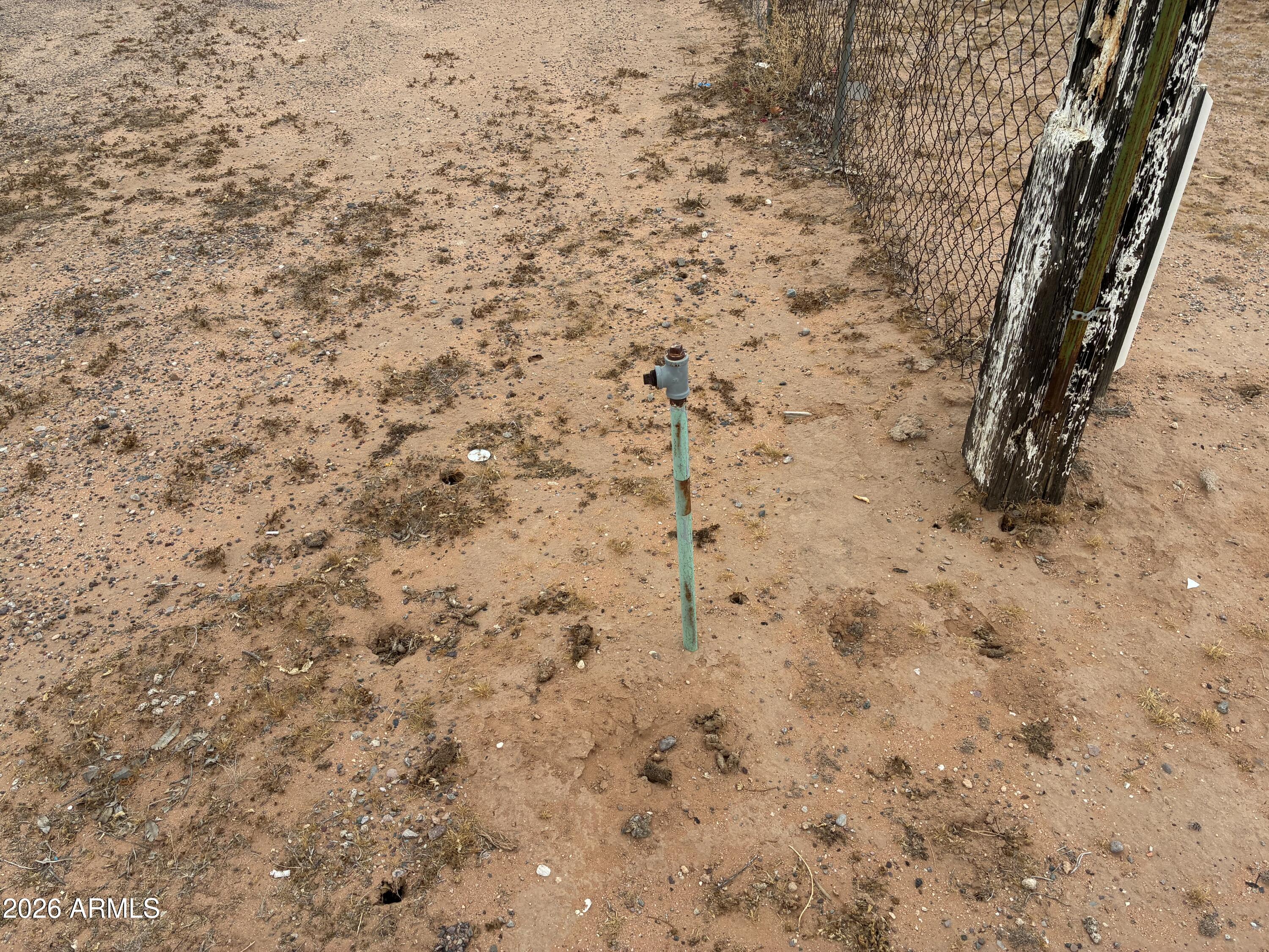 329 E DIRKLEY Avenue 1