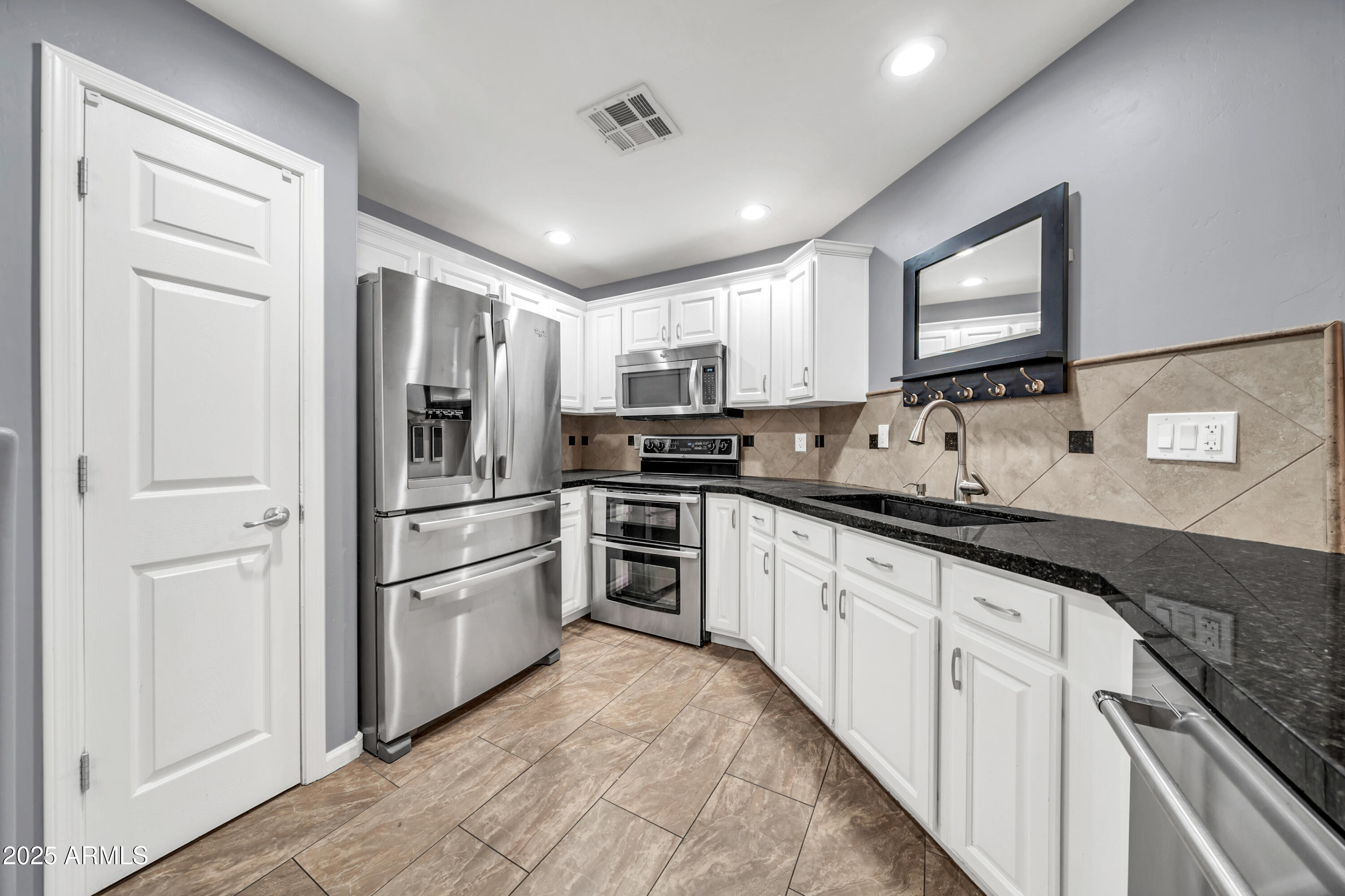 14000 N 94TH Street 1199