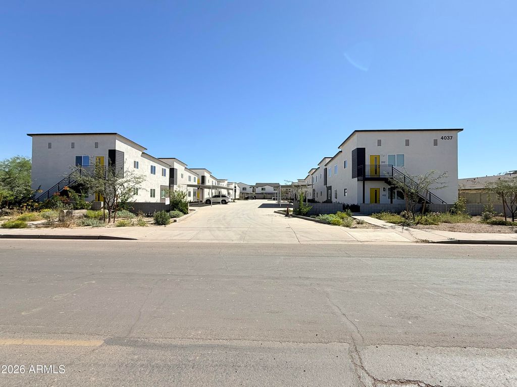 Photo of 4037 S 12th Street, Phoenix, AZ 85040 (MLS # 7001746)