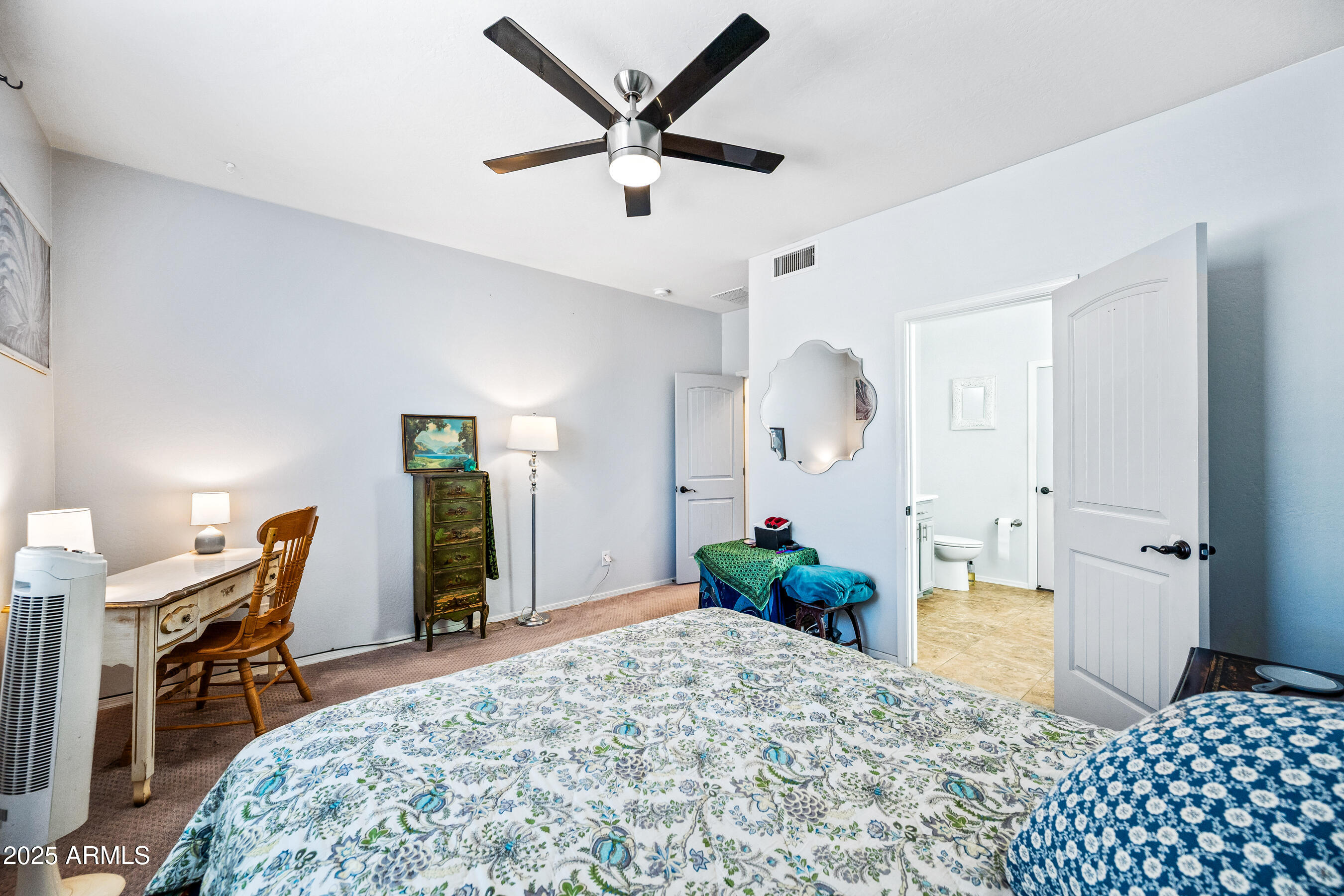 1896 W HALF MOON Circle