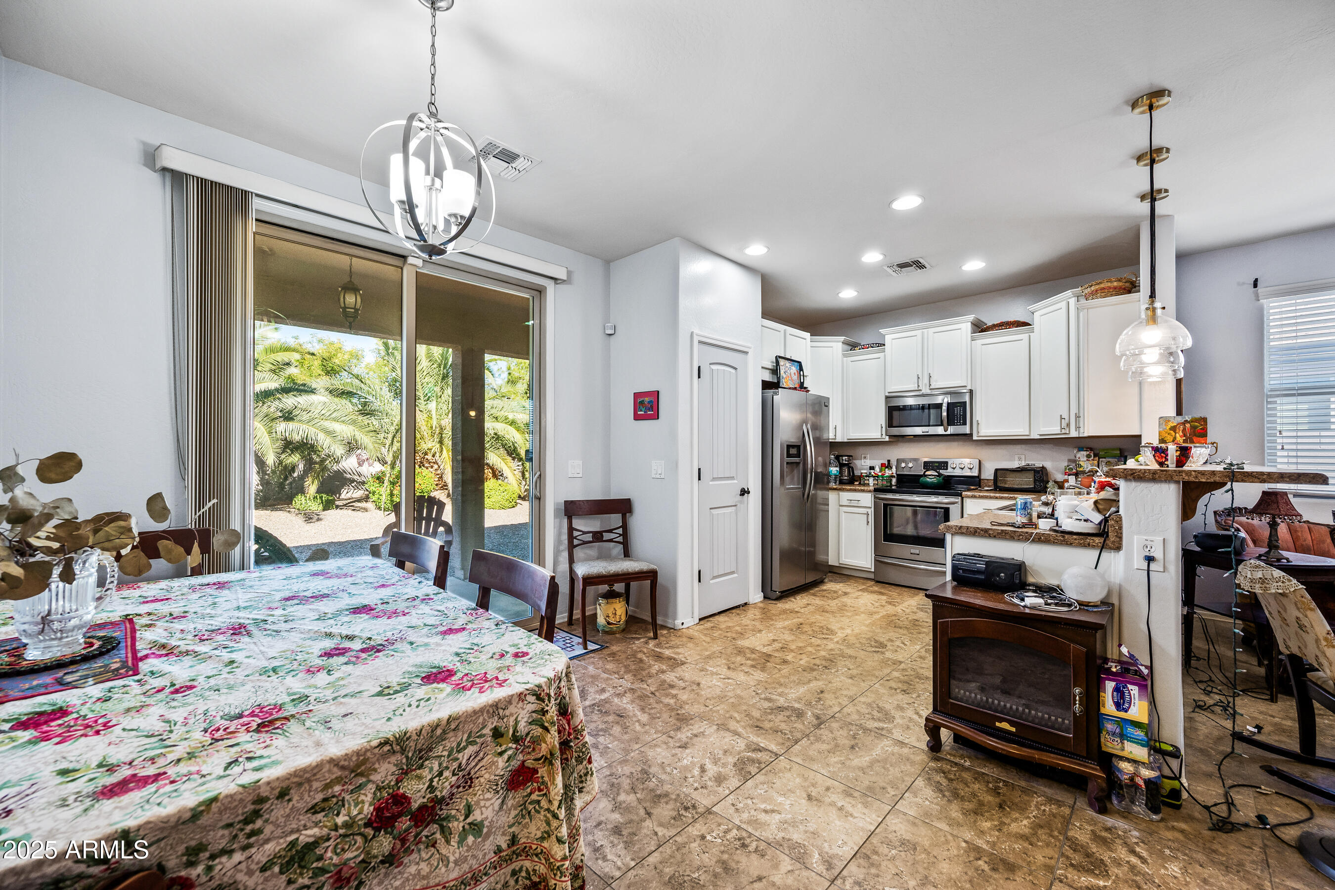 1896 W HALF MOON Circle