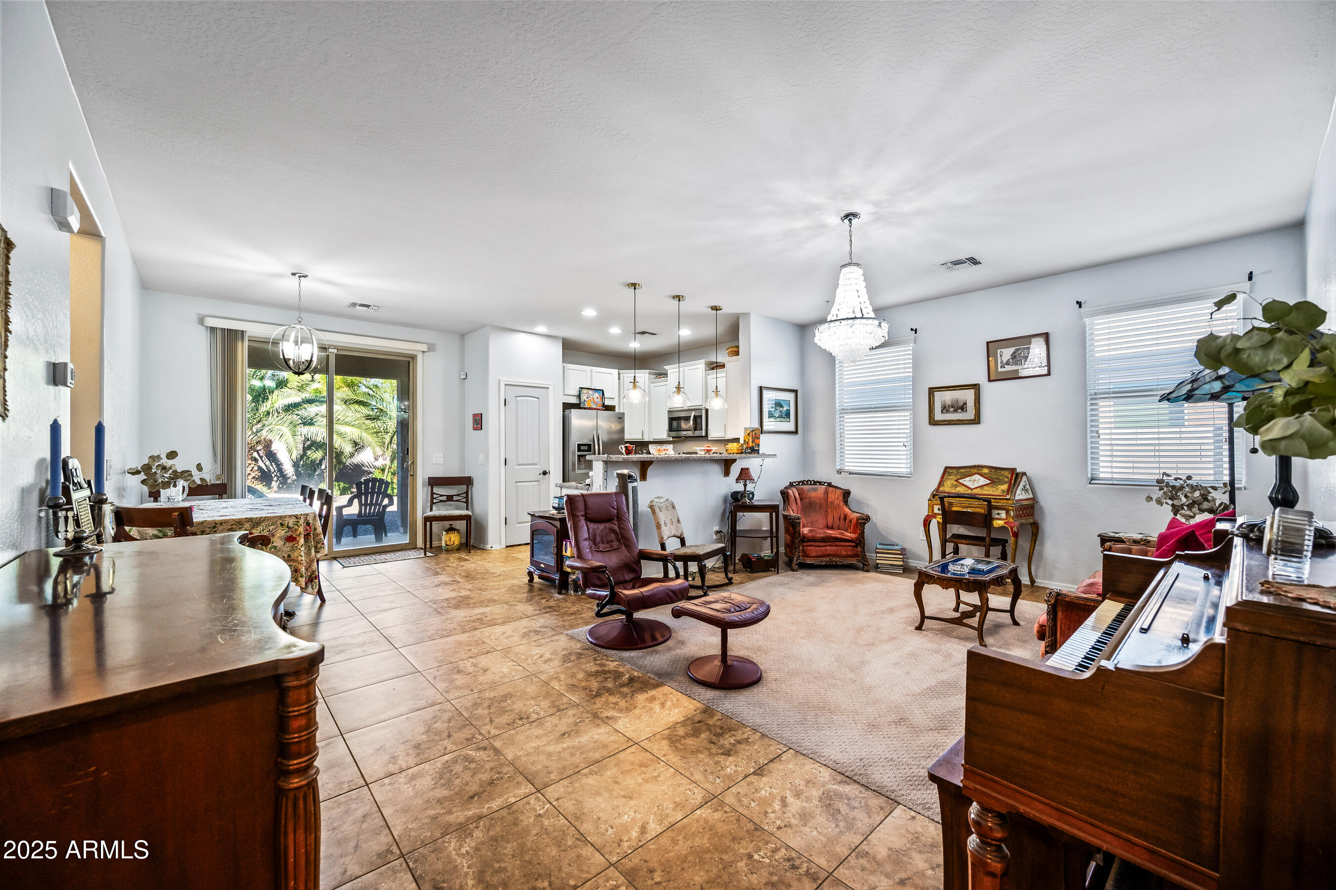 1896 W HALF MOON Circle