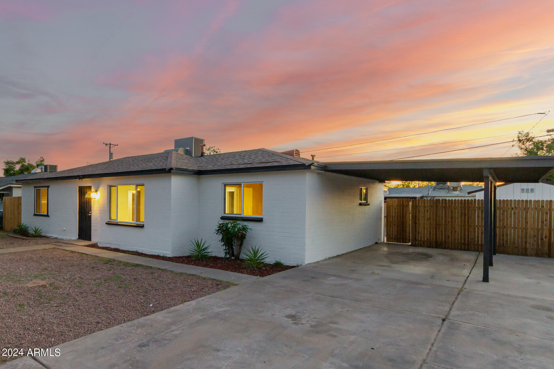 View Phoenix, AZ 85051 house
