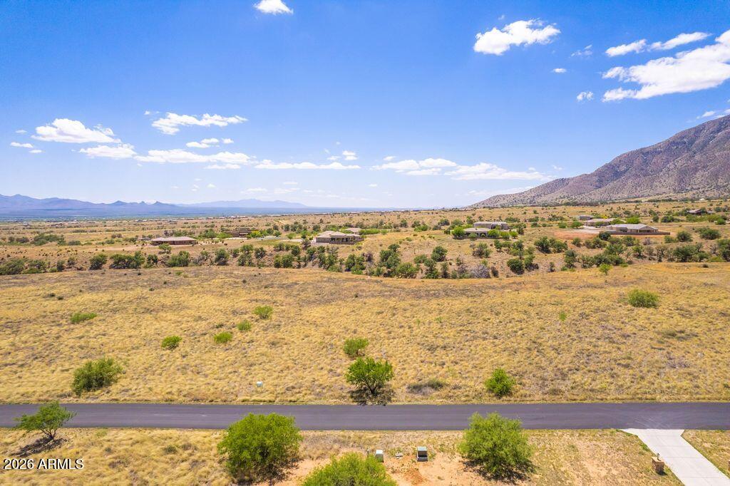 WILD HORSE 2 - Land