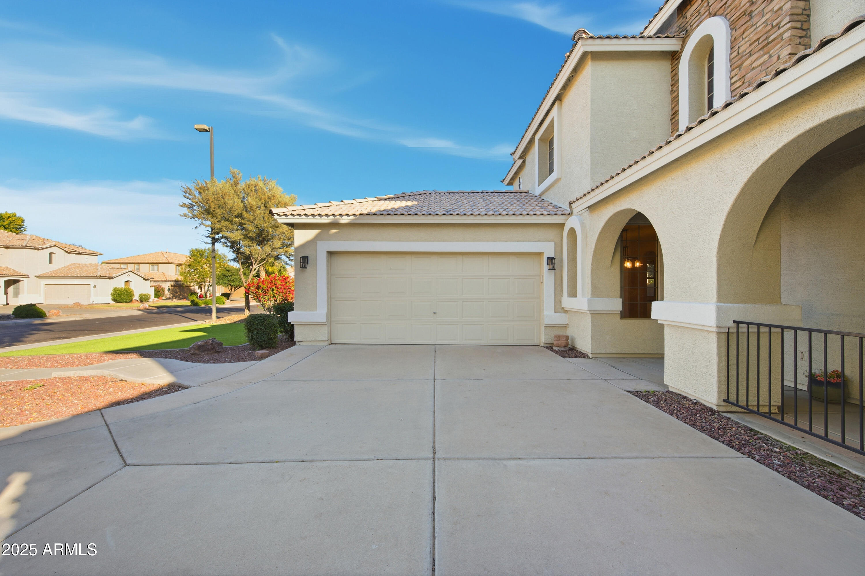 Home Search 331 E PHELPS Street