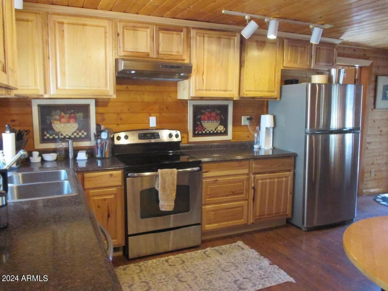Verde Glen #2 - Residential