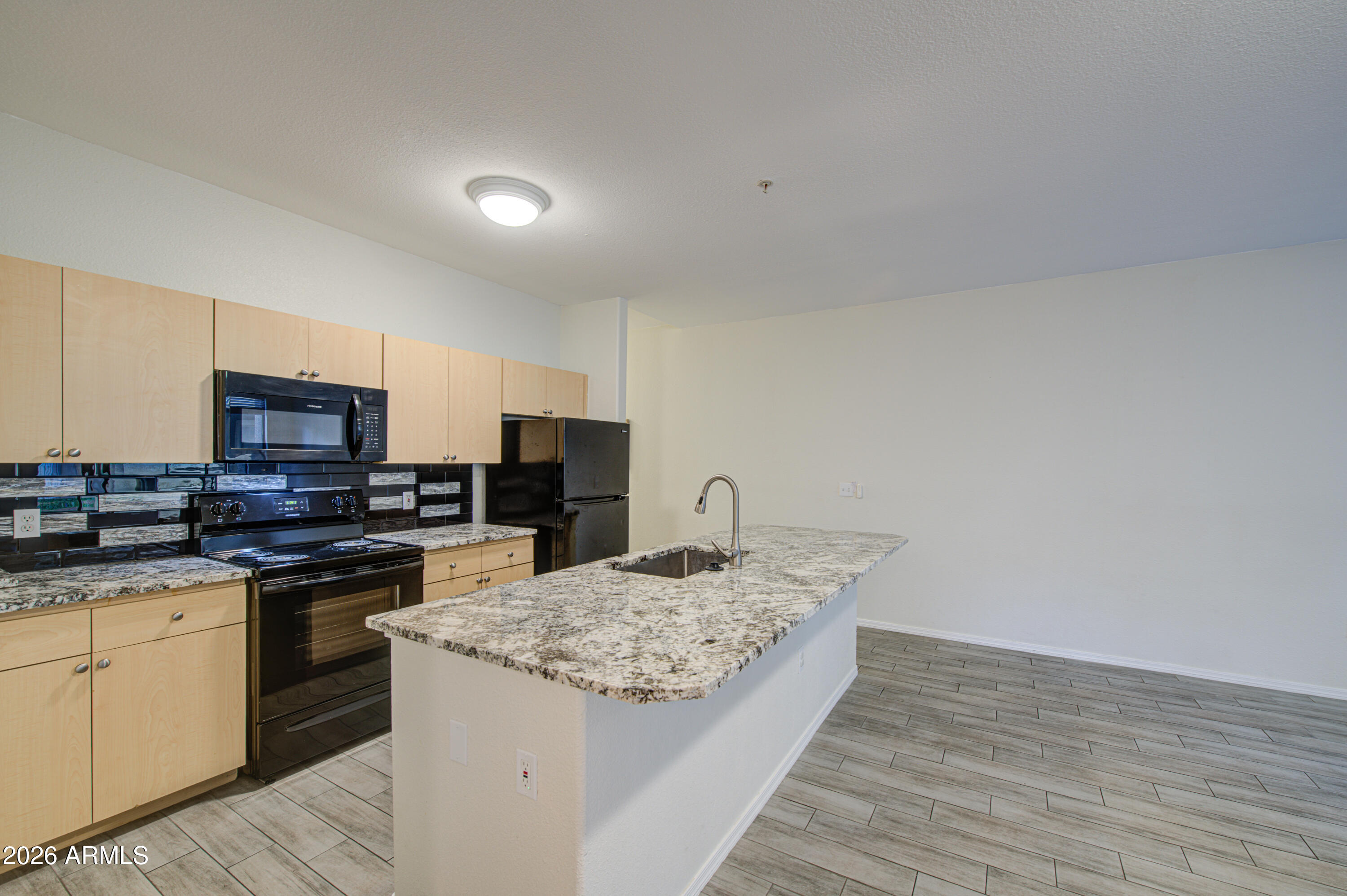 18416 N CAVE CREEK Road 1019