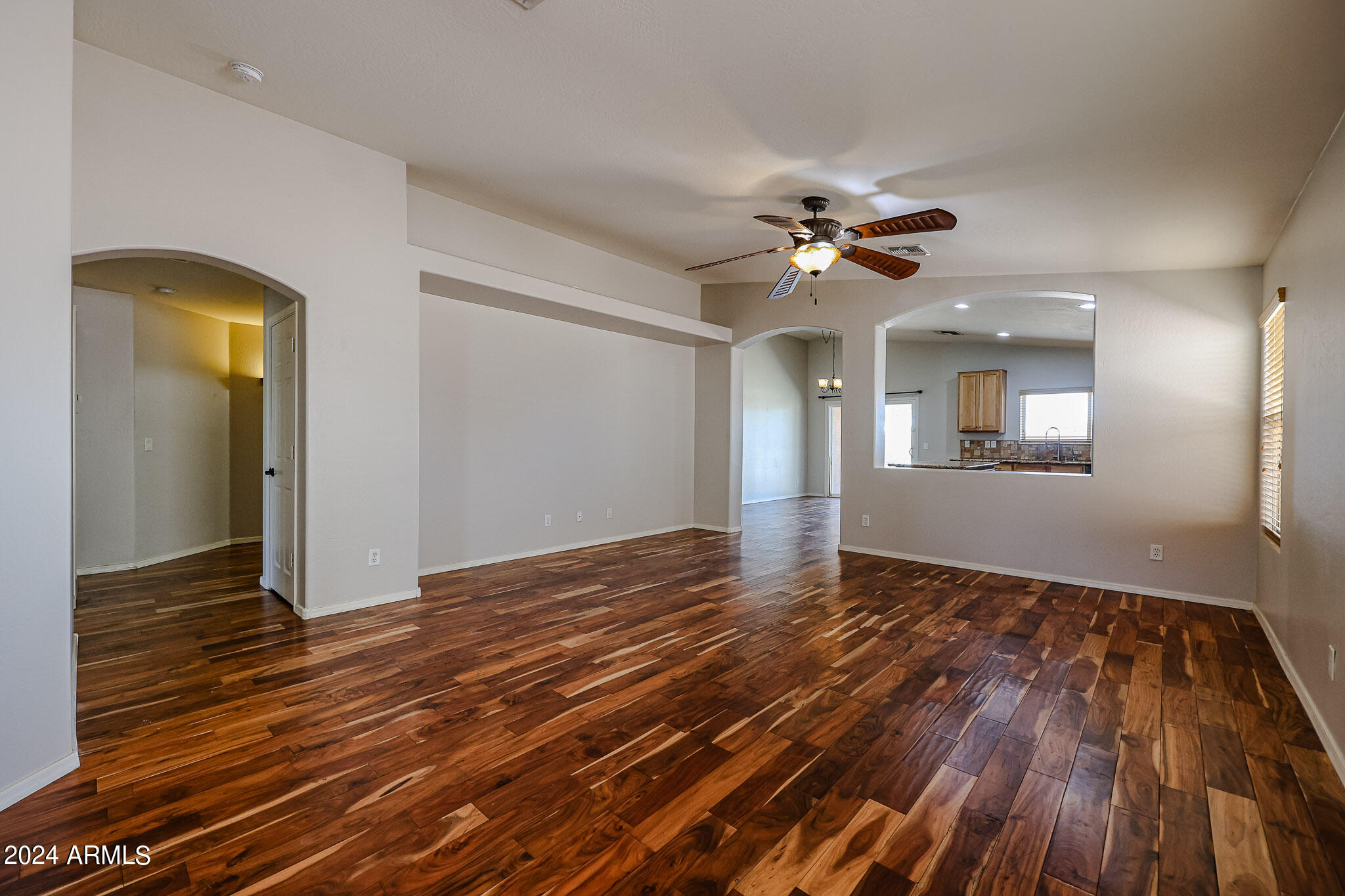 7423 W PUEBLO Avenue