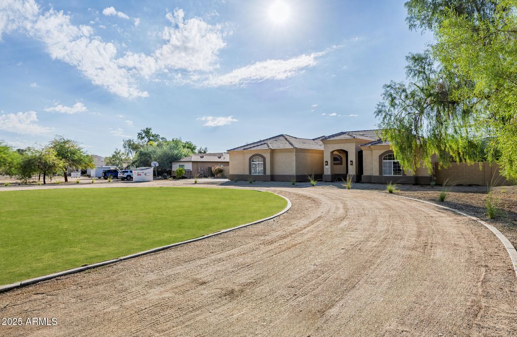 Photo of 6532 N 185th Avenue, Waddell, AZ 85355 (MLS # 6936887)