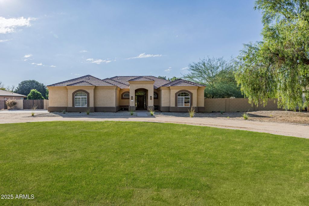 Photo of 6532 N 185th Avenue, Waddell, AZ 85355 (MLS # 6936887)