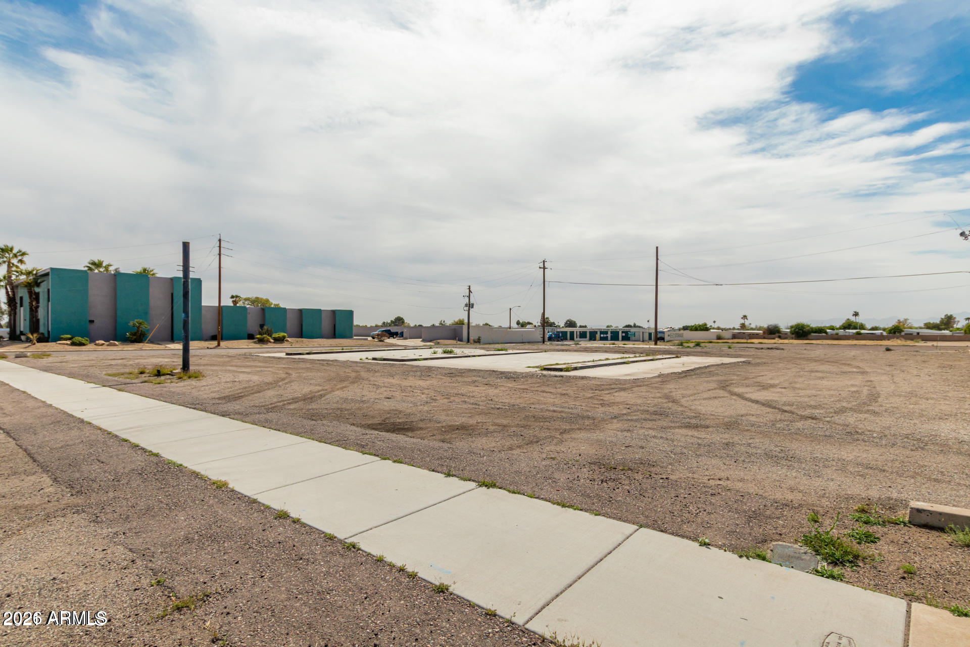 9825 W Peoria Avenue 1