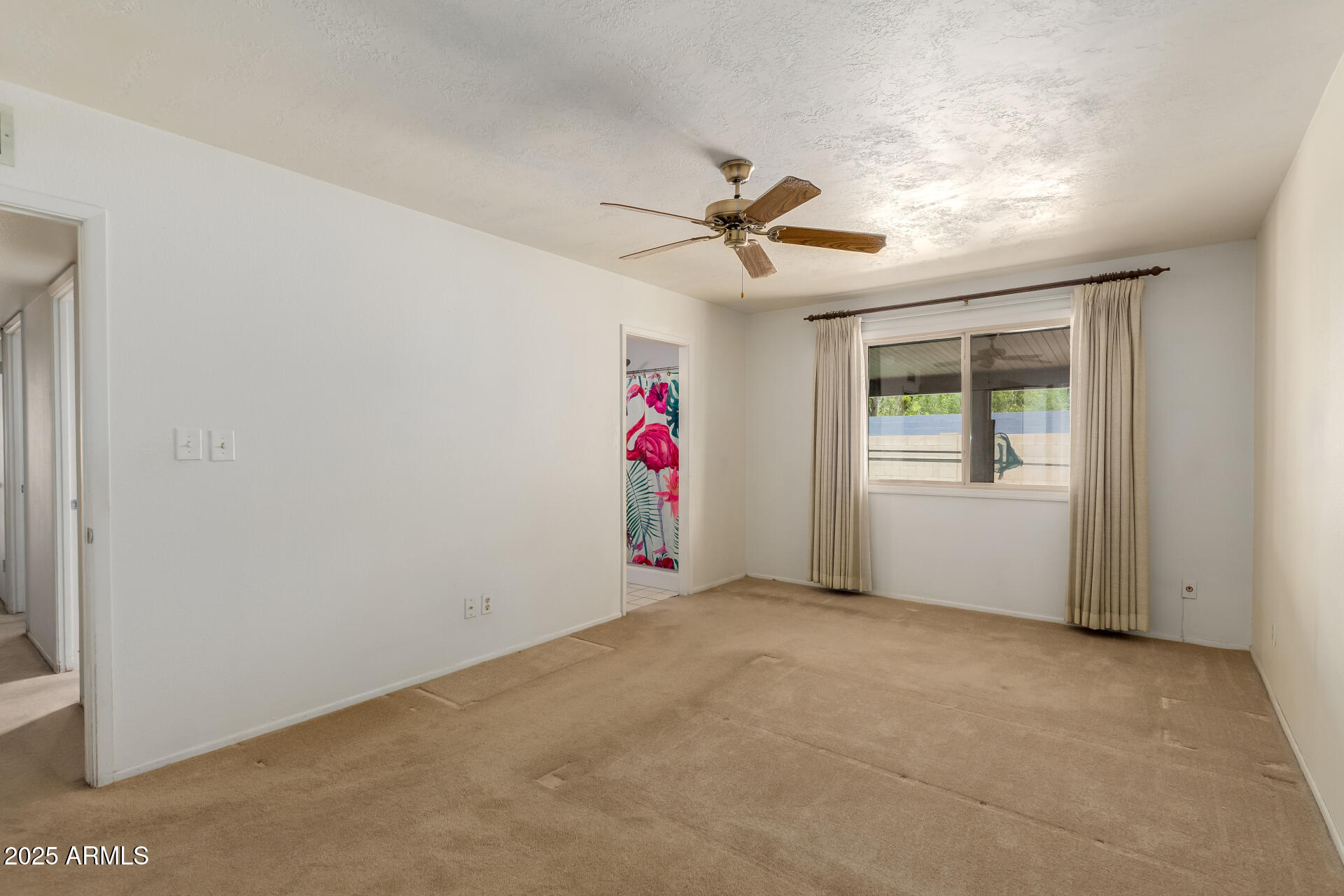 2116 E COLGATE Drive