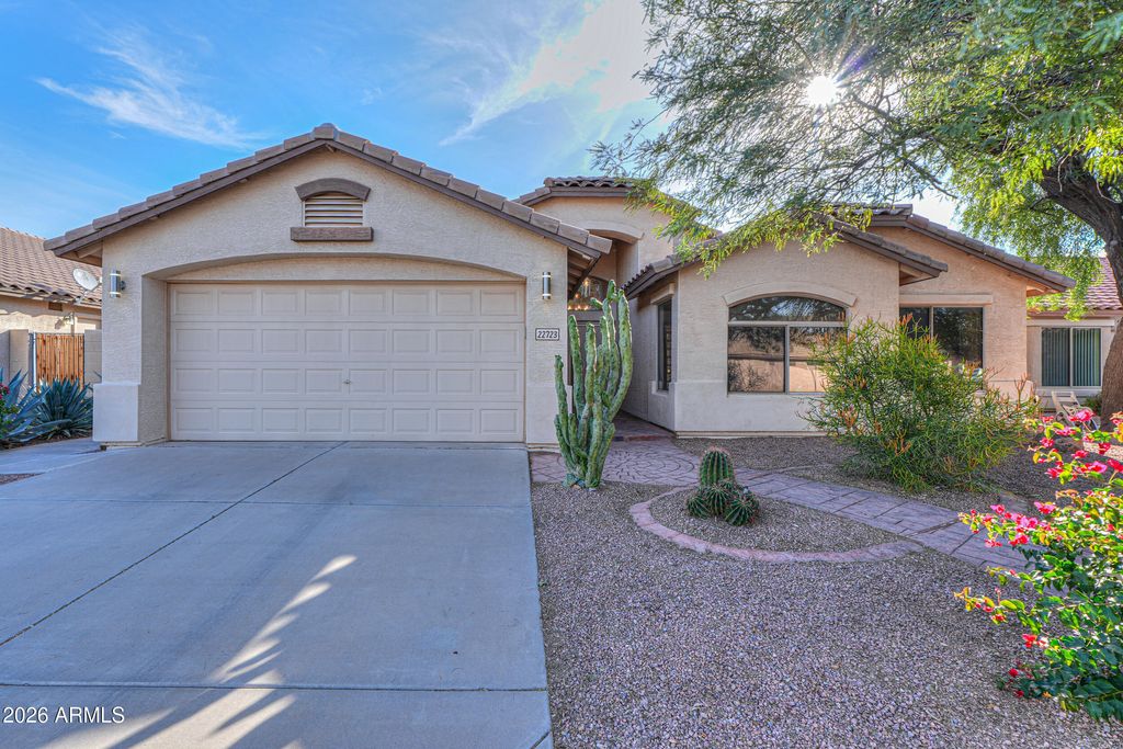 Photo of 22723 N Aaron Road, Maricopa, AZ 85138 (MLS # 6990103)