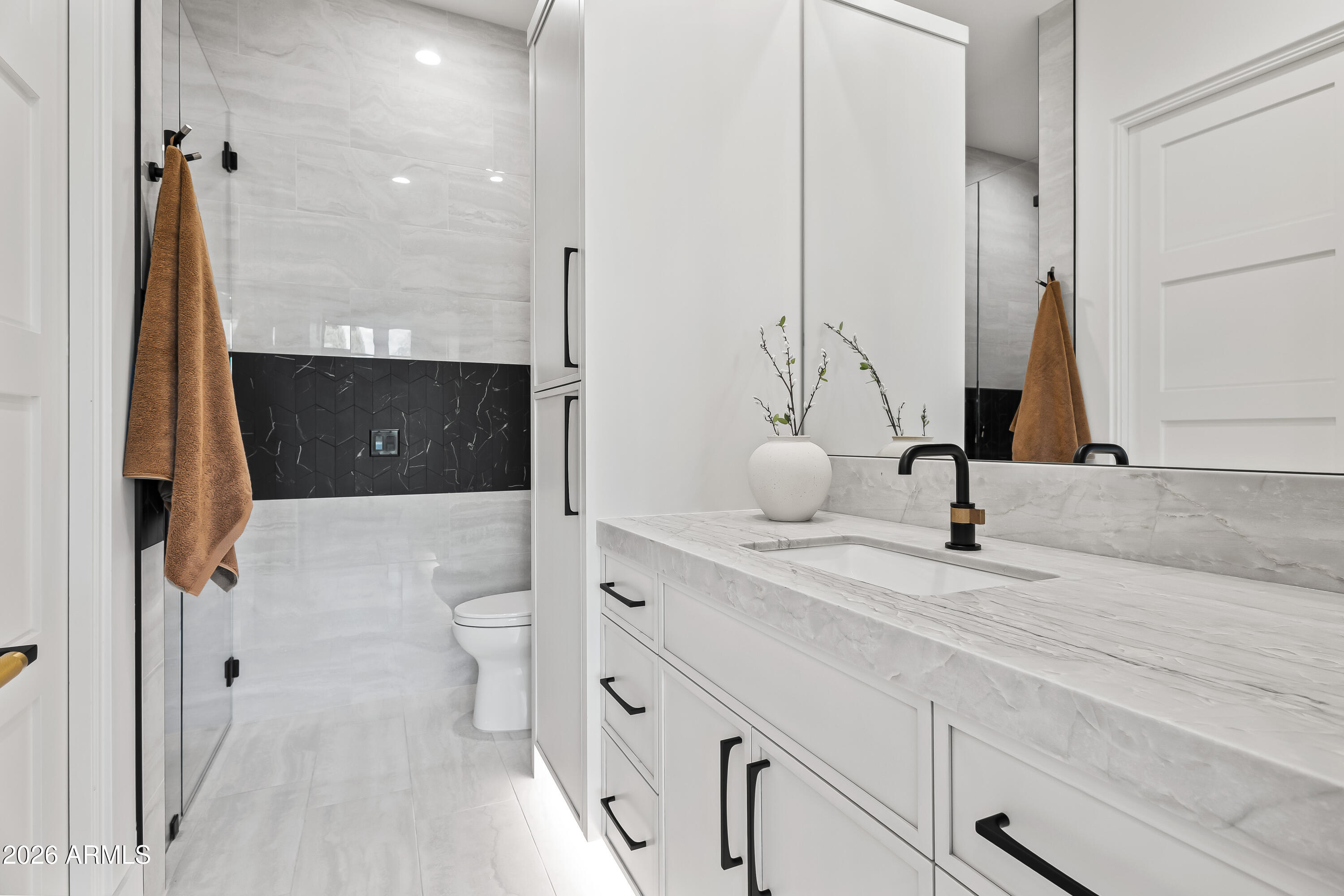 CAMELBACK COUNTRY CLUB ESTATES - Residential
