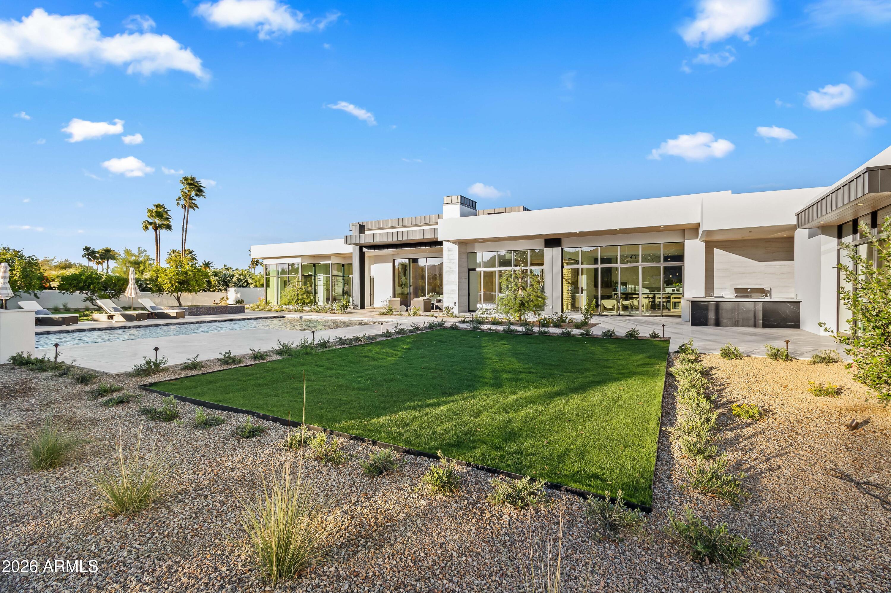 CAMELBACK COUNTRY CLUB ESTATES - Residential
