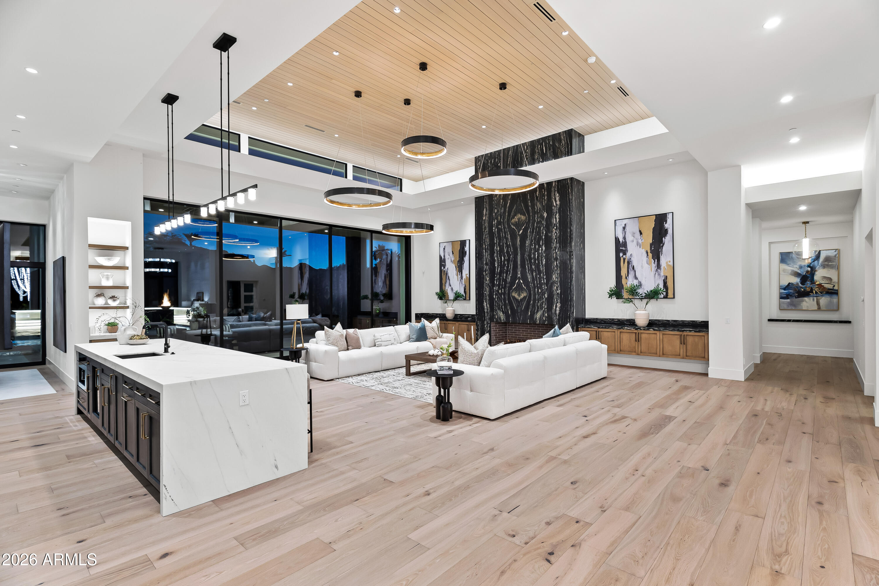 CAMELBACK COUNTRY CLUB ESTATES - Residential
