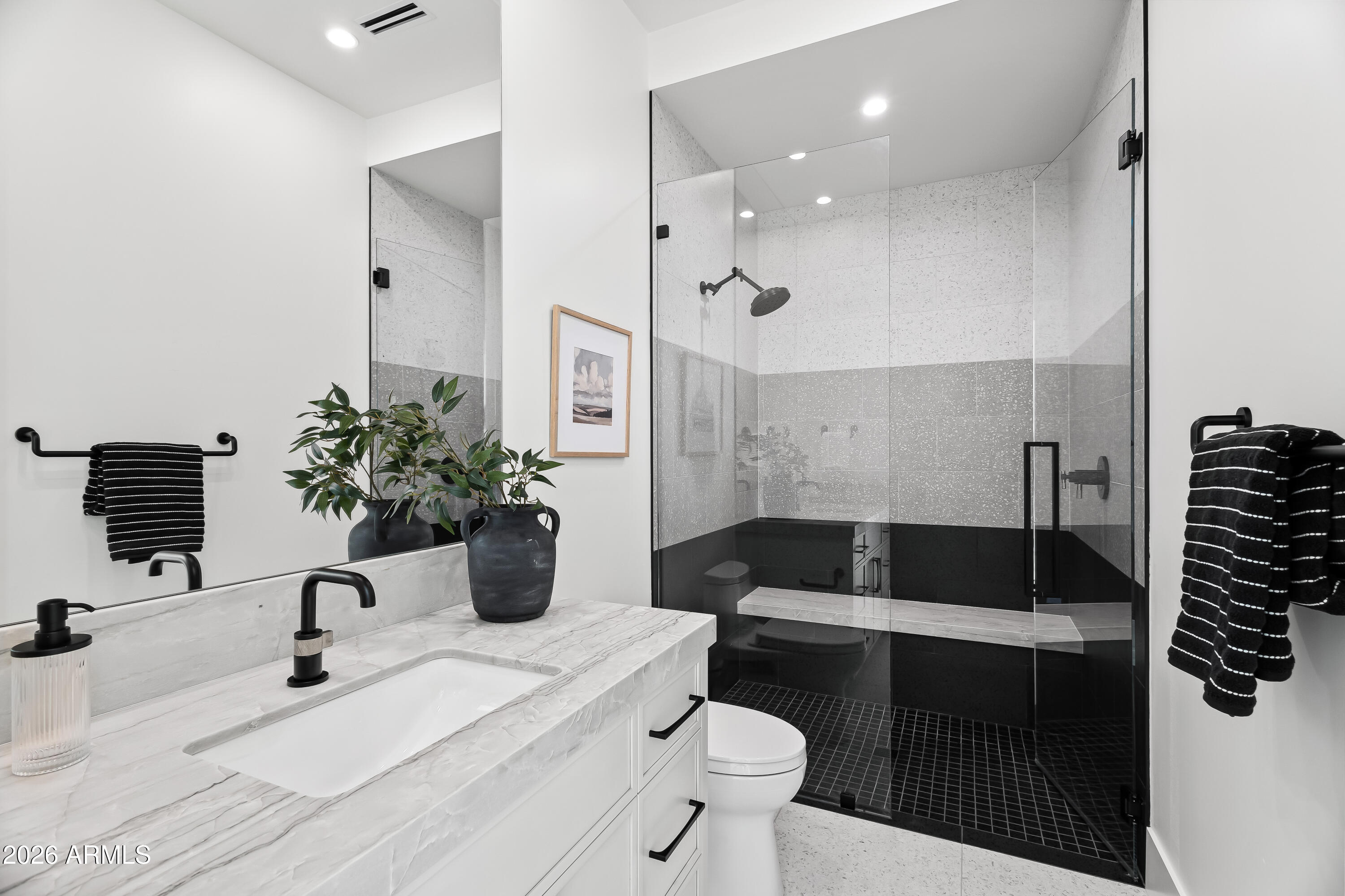 CAMELBACK COUNTRY CLUB ESTATES - Residential