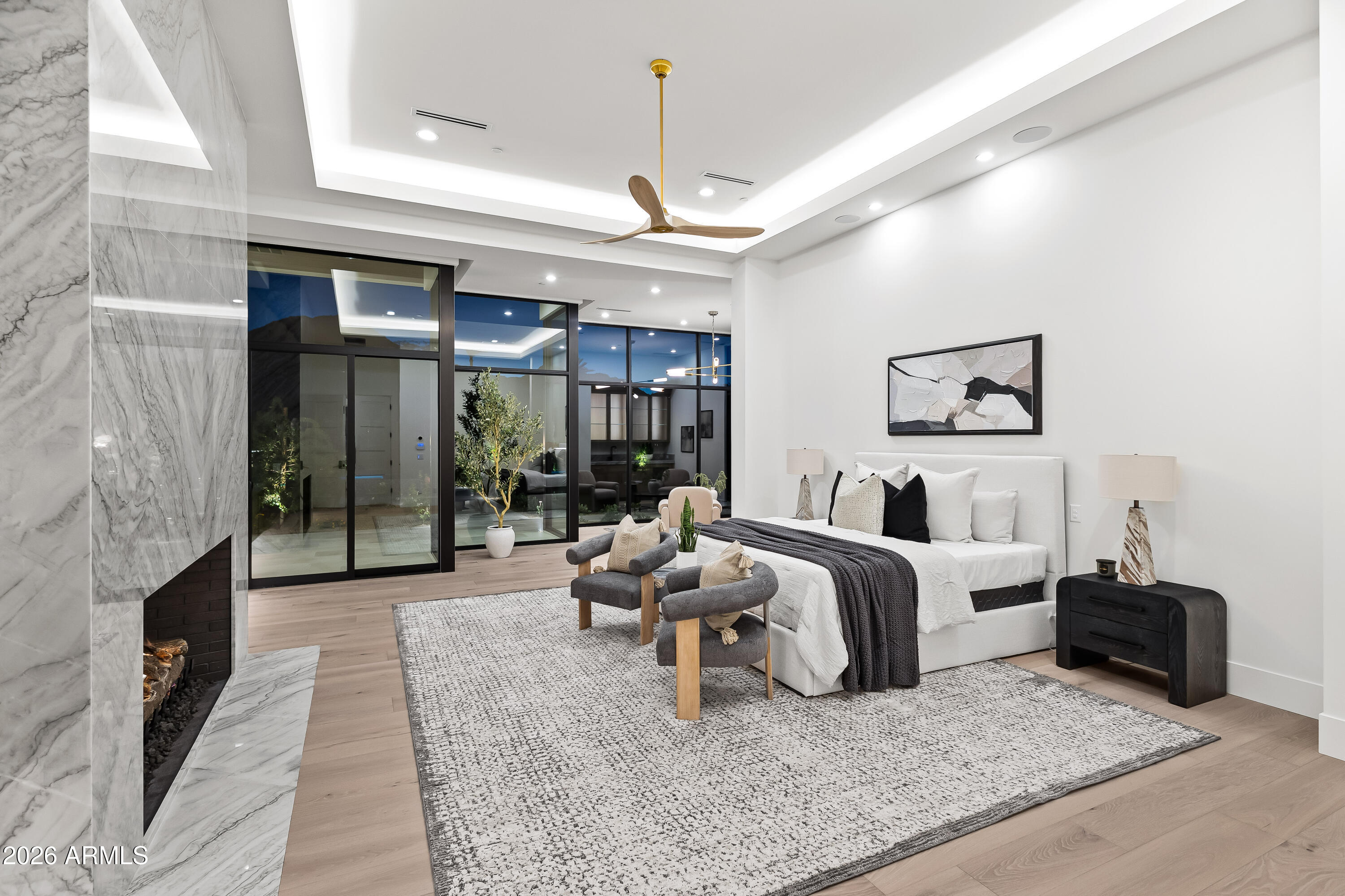 CAMELBACK COUNTRY CLUB ESTATES - Residential