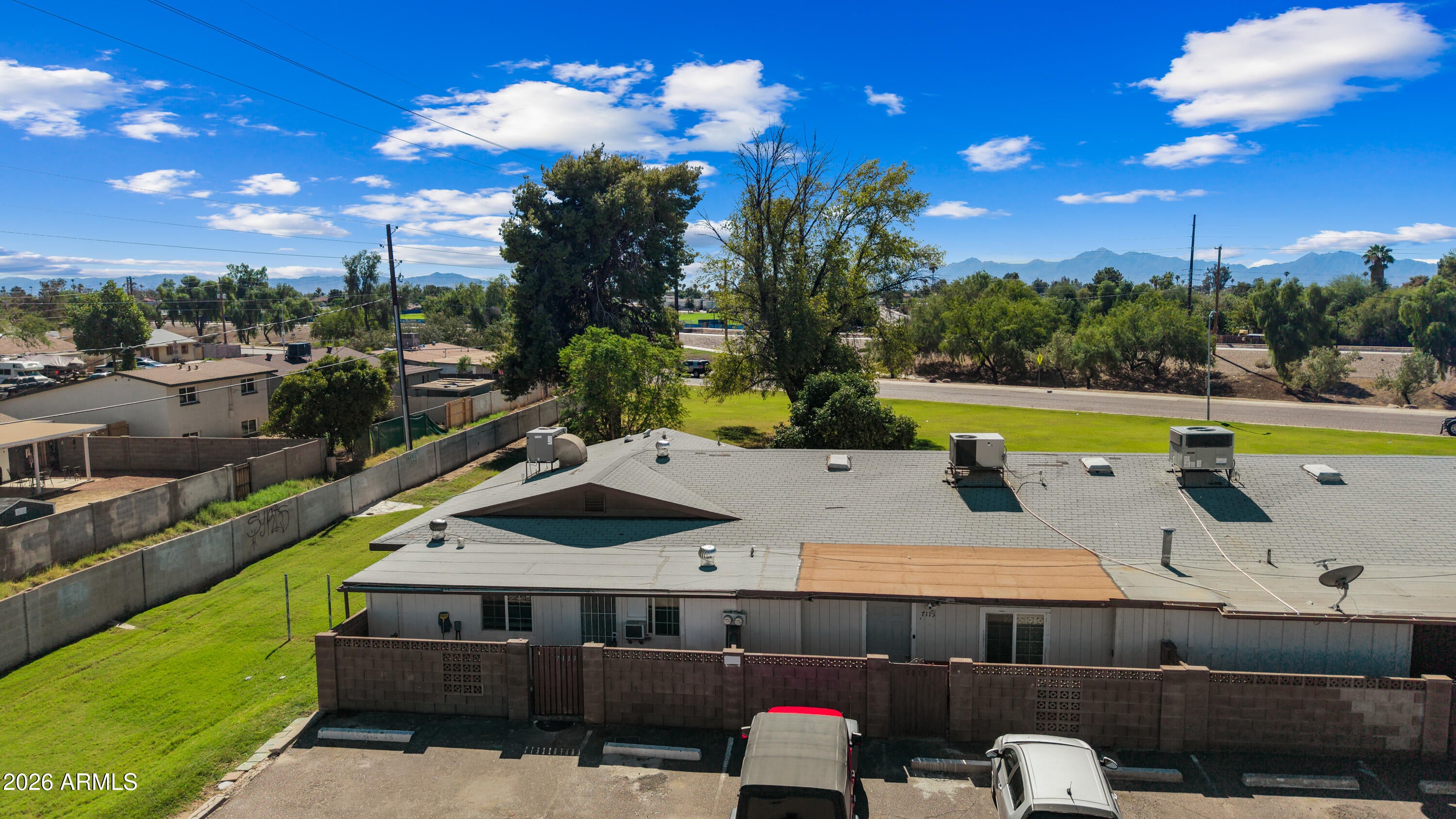 7113 W MINNEZONA Avenue