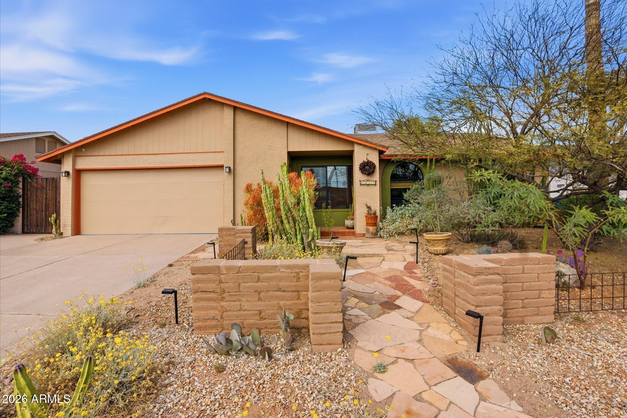 4634 E LA PUENTE Avenue