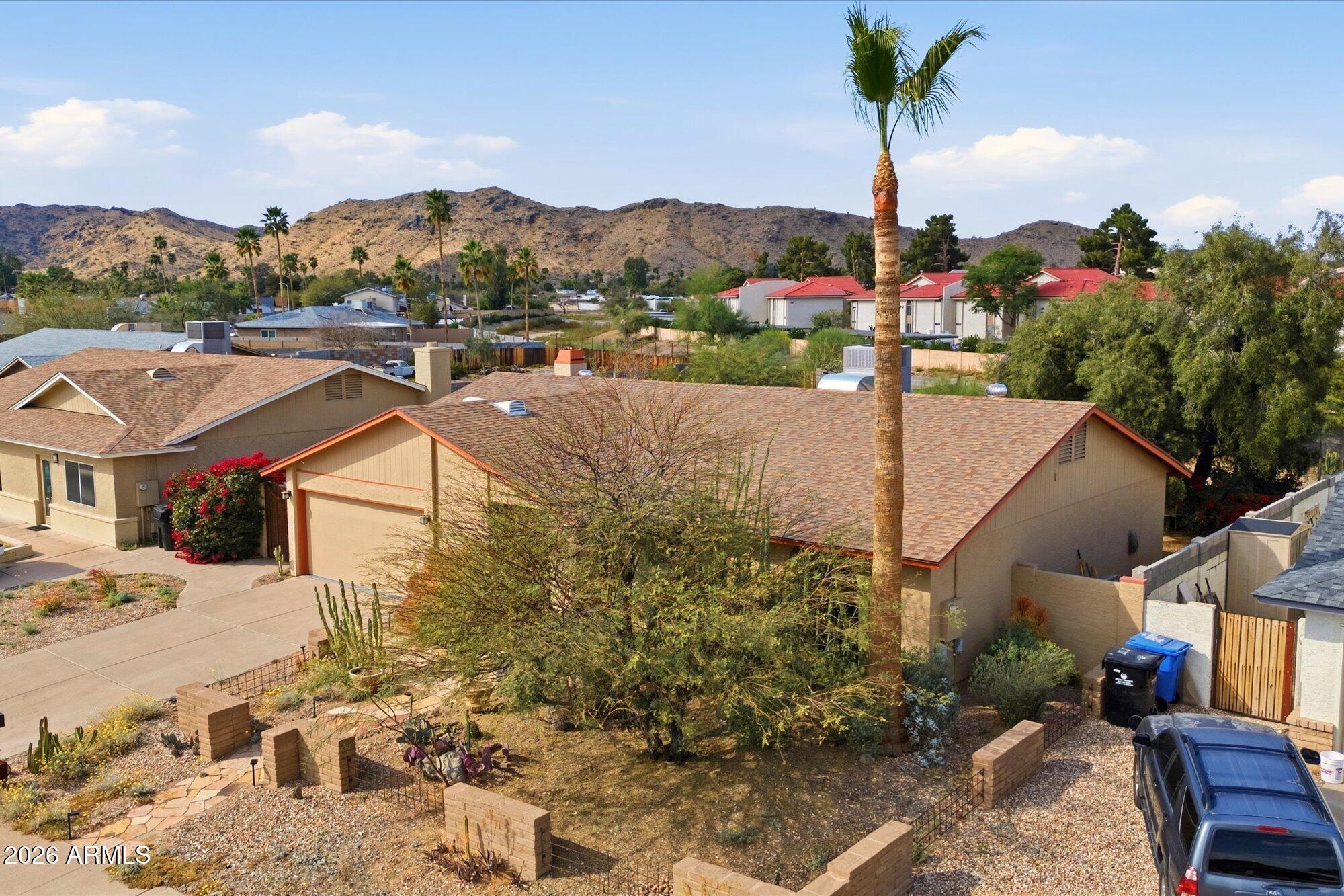 4634 E LA PUENTE Avenue