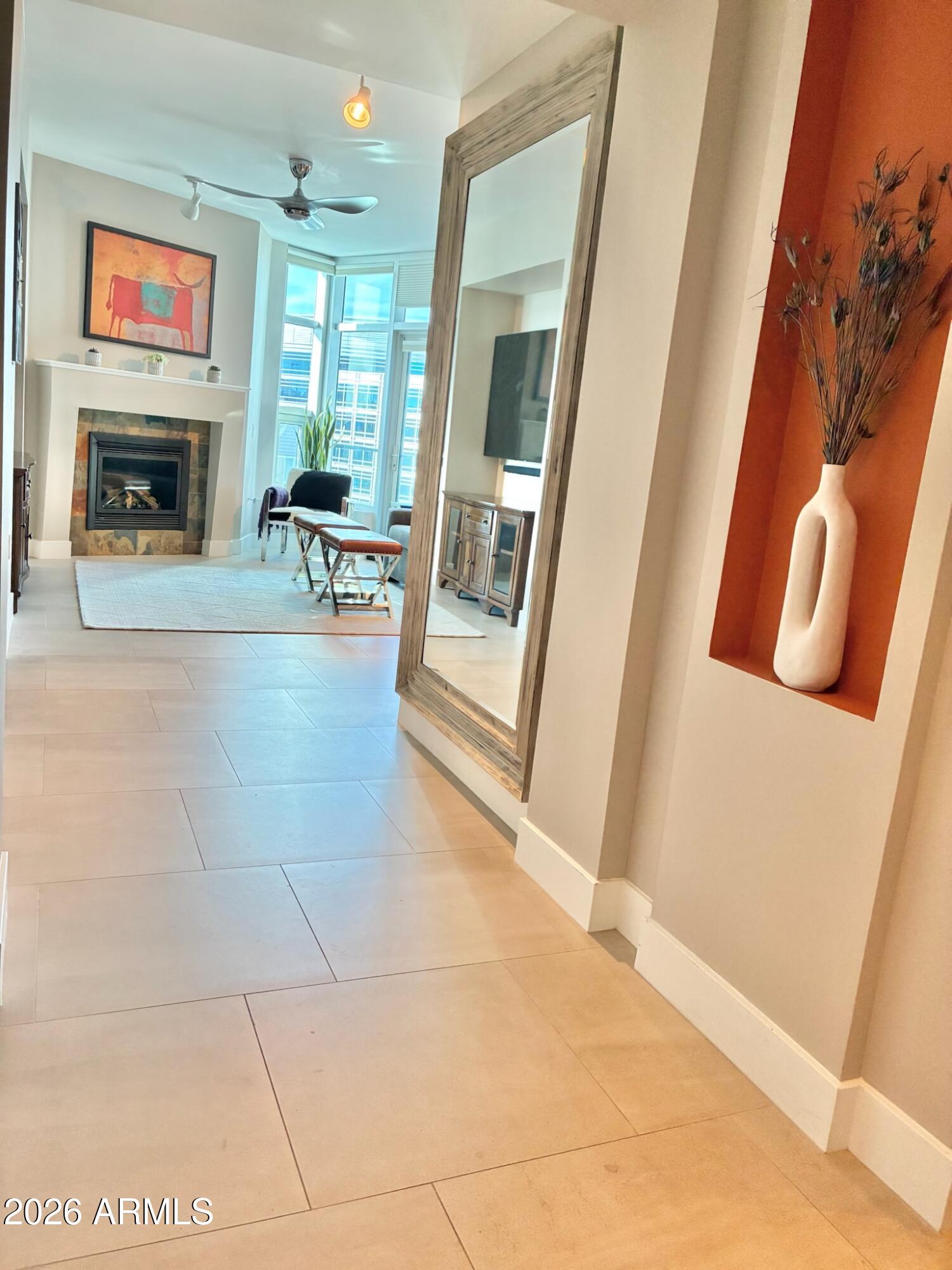 140 E RIO SALADO Parkway 702