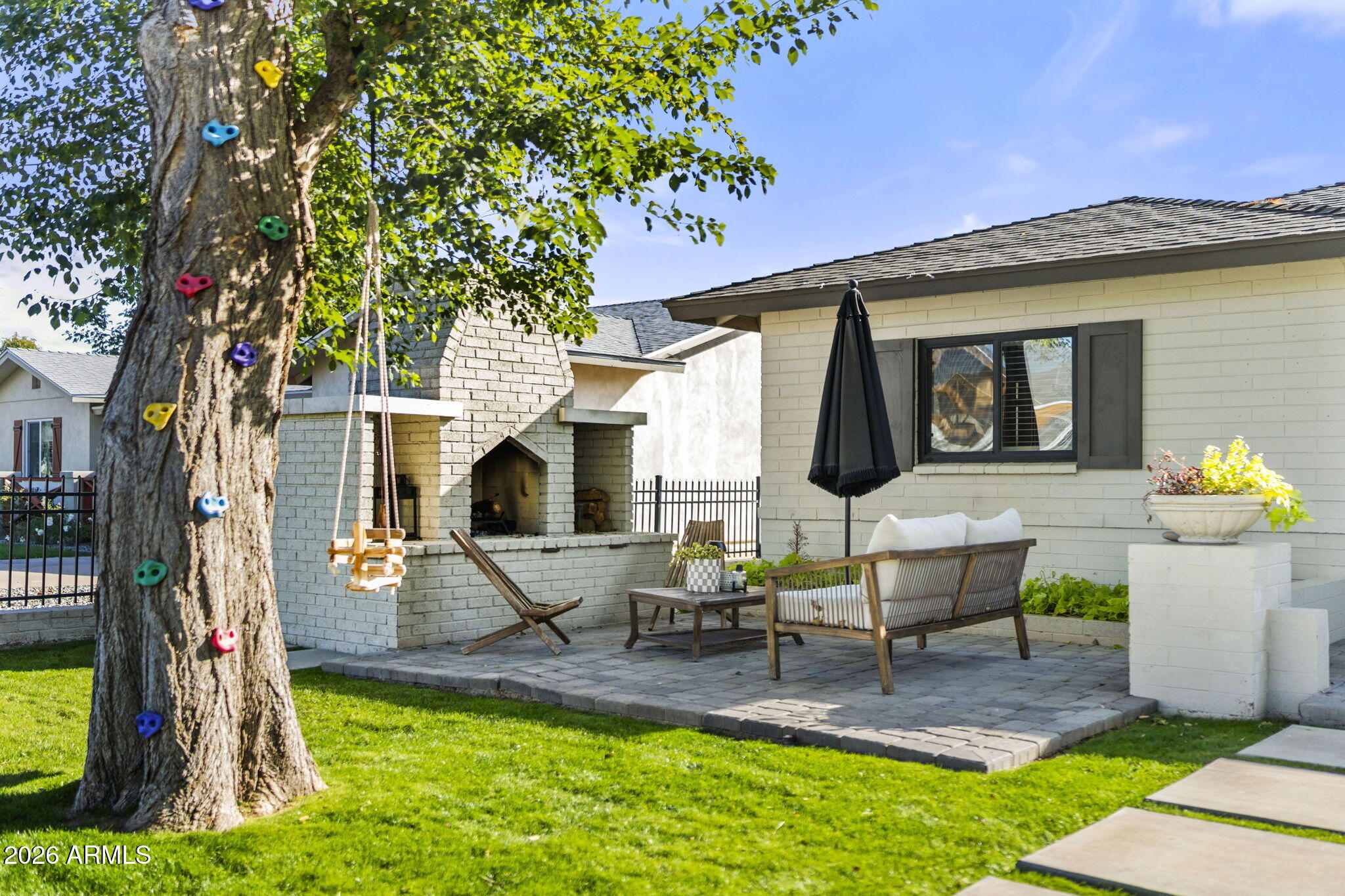 4215 E FLOWER Street