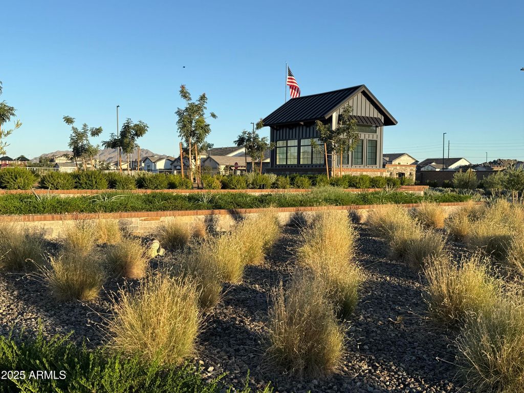 Photo of 6860 S Crosscreek Drive, Chandler, AZ 85249 (MLS # 6936062)