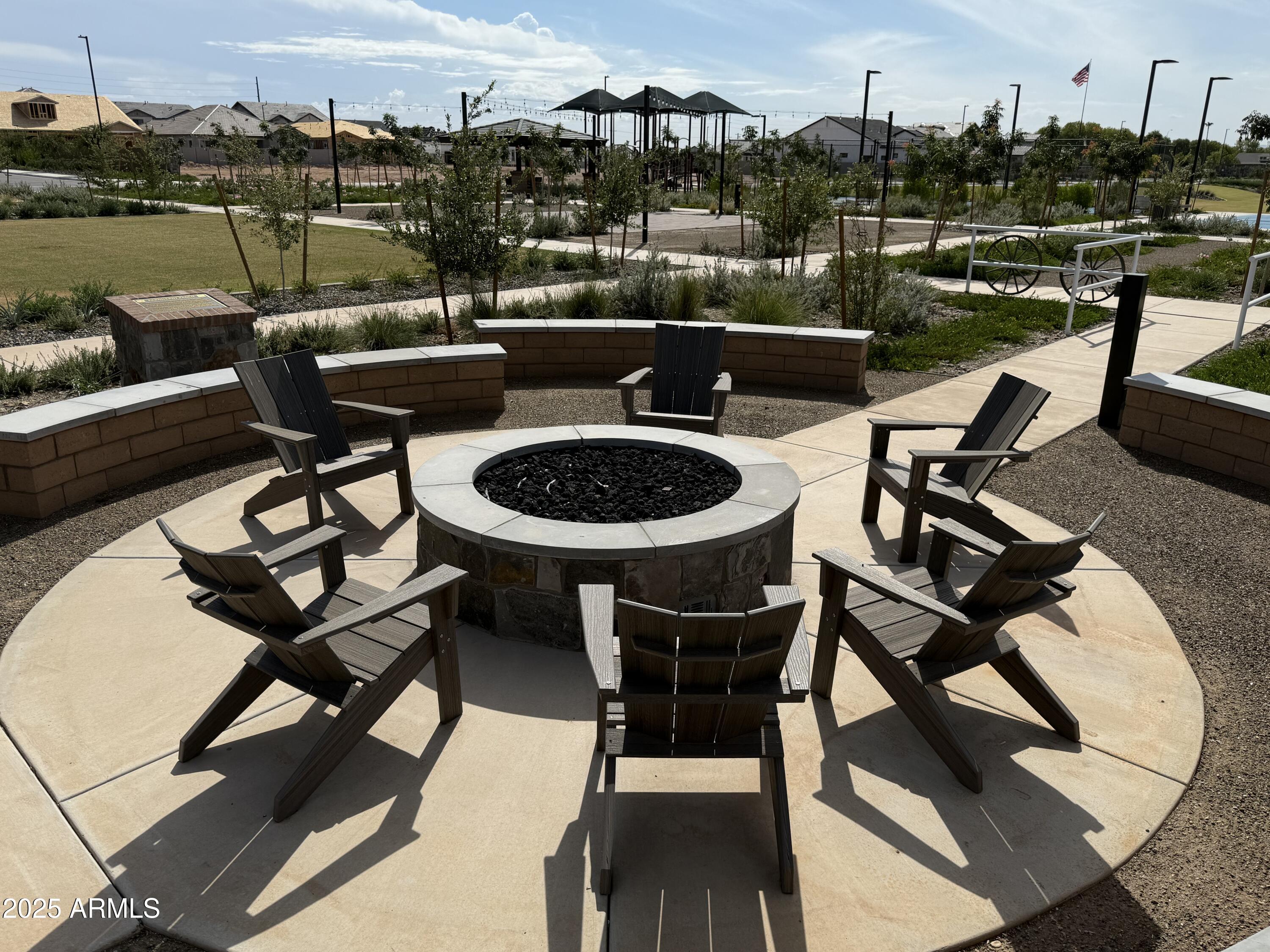 6860 S Crosscreek Drive