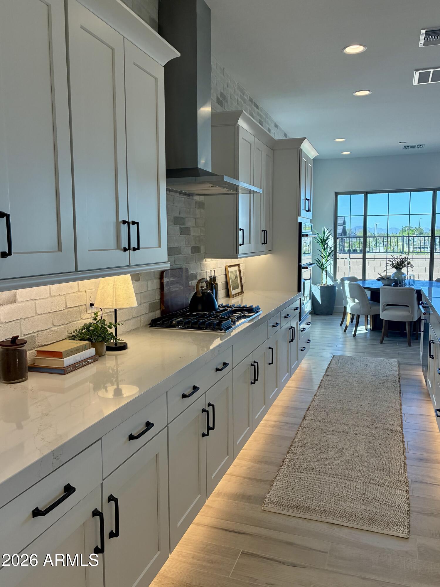 6860 S Crosscreek Drive