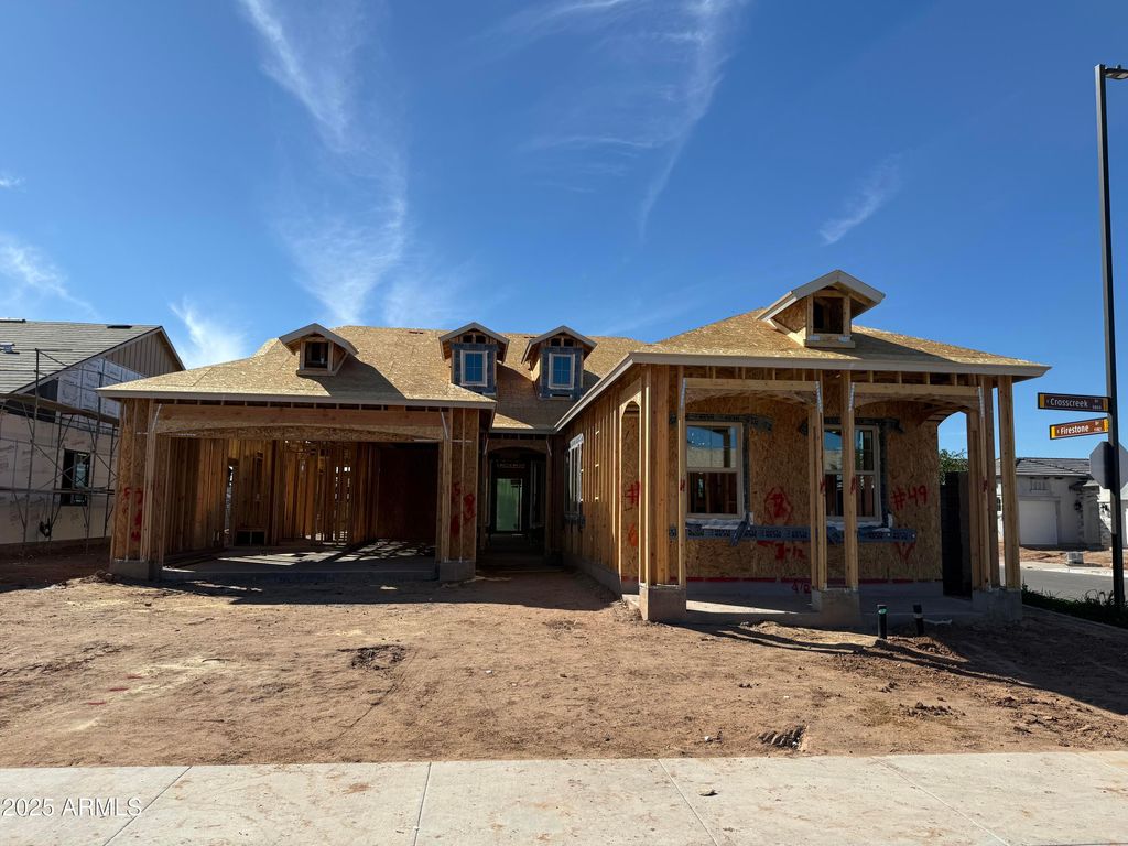 Photo of 6860 S Crosscreek Drive, Chandler, AZ 85249 (MLS # 6936062)