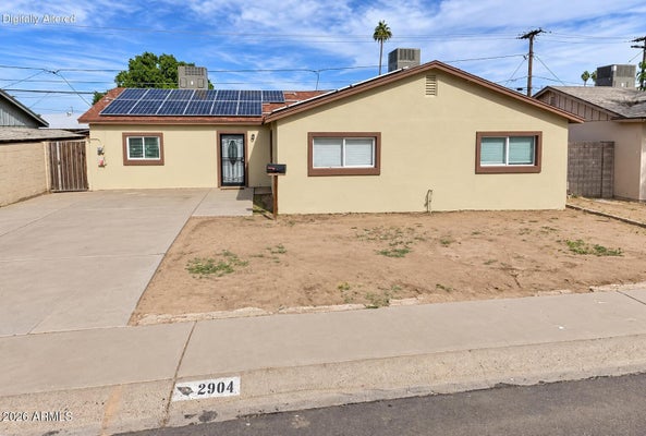 2904 W CACTUS RD, PHOENIX, AZ 85029 - Image f009cd5ab26b54a0e4660d70e7d952cf/3697798607