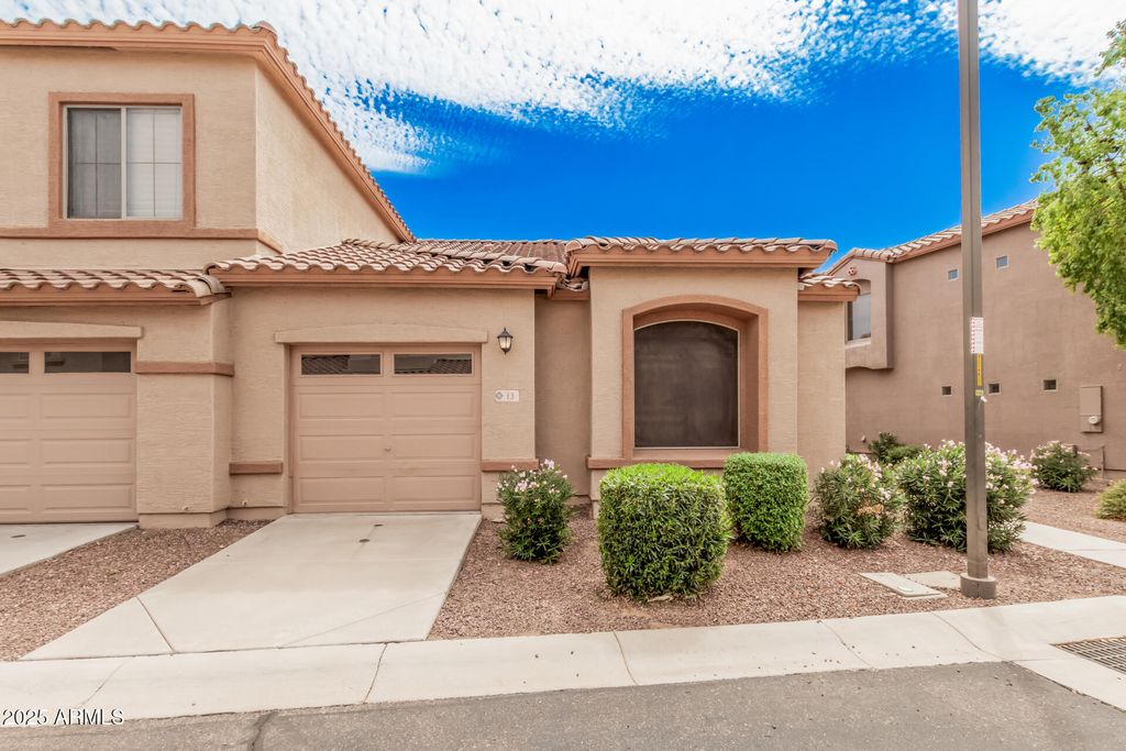 Photo of 2600 E Springfield Place #13, Chandler, AZ 85286 (MLS # 6924049)