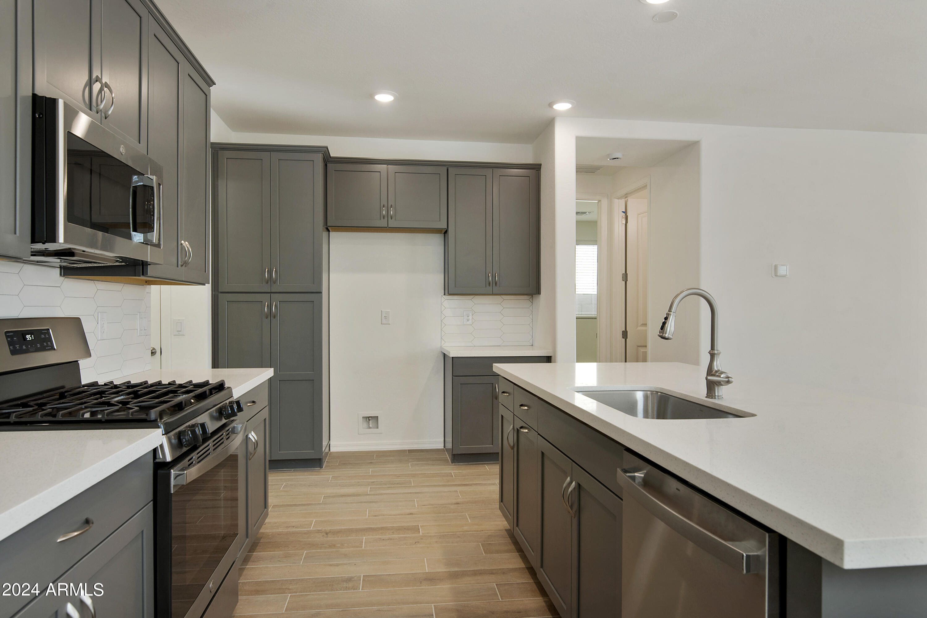 5028 W STRAY HORSE Lane