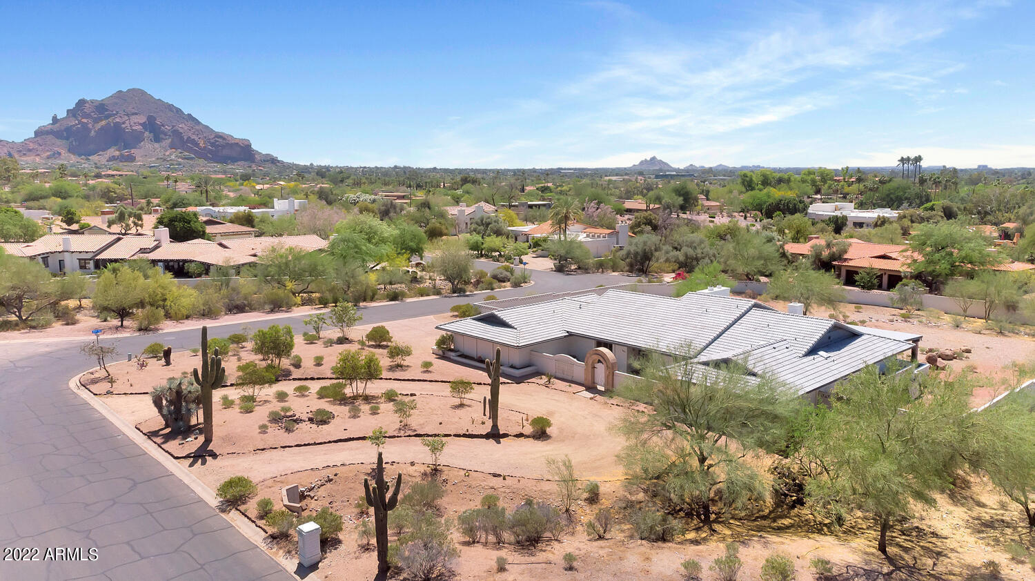3411 E Valley Vista
