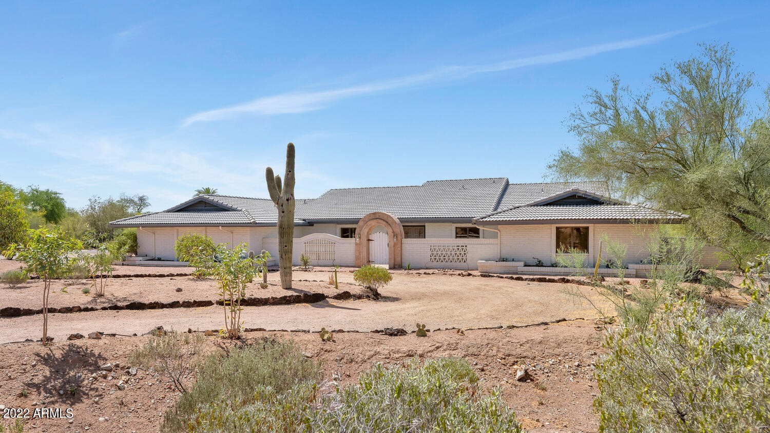 3411 E Valley Vista Lane