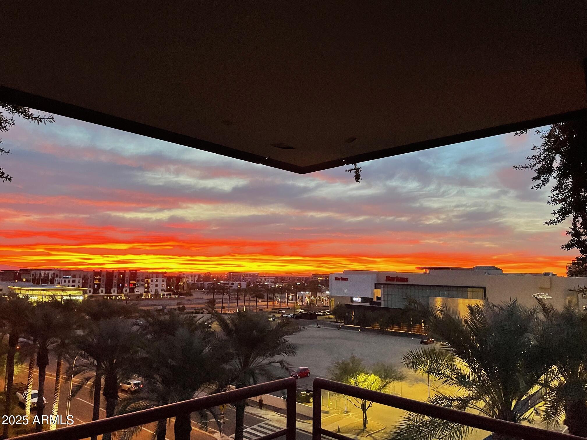 7137 E RANCHO VISTA Drive 6011