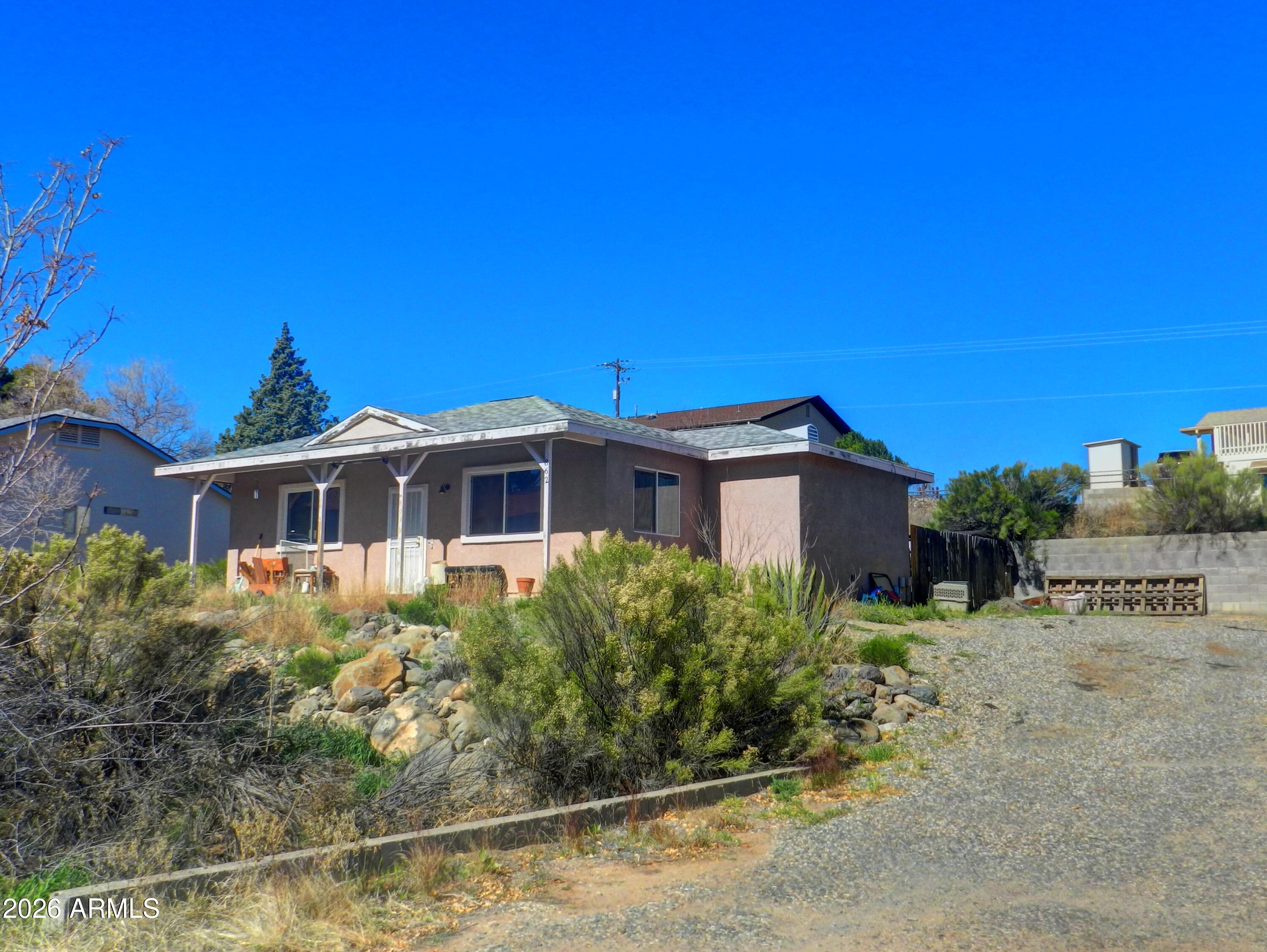 862 E CHERRY HILLS Way