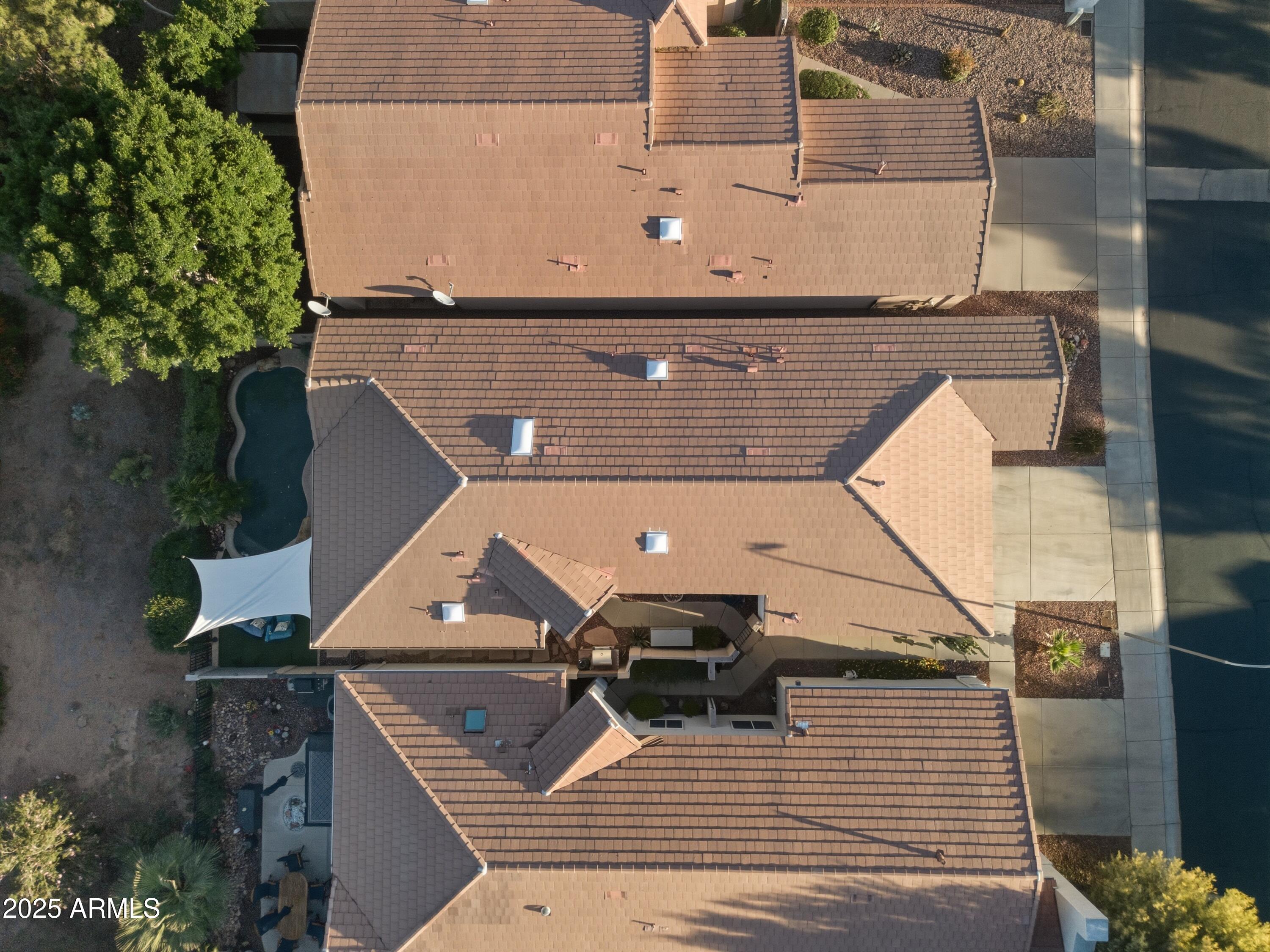 3312 E Maldonado Drive