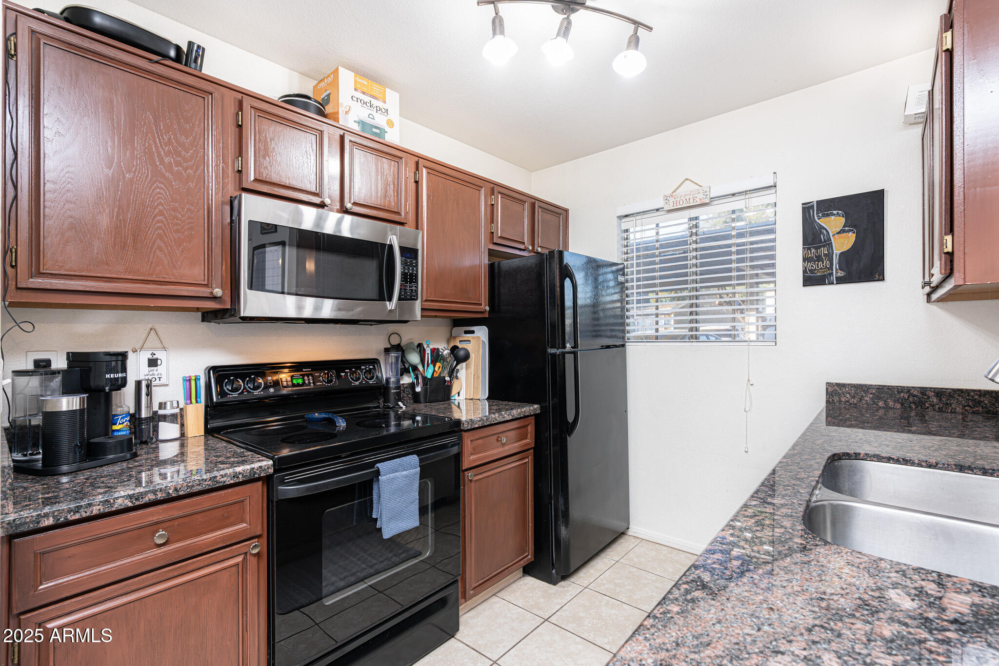 2301 E UNIVERSITY Drive 341