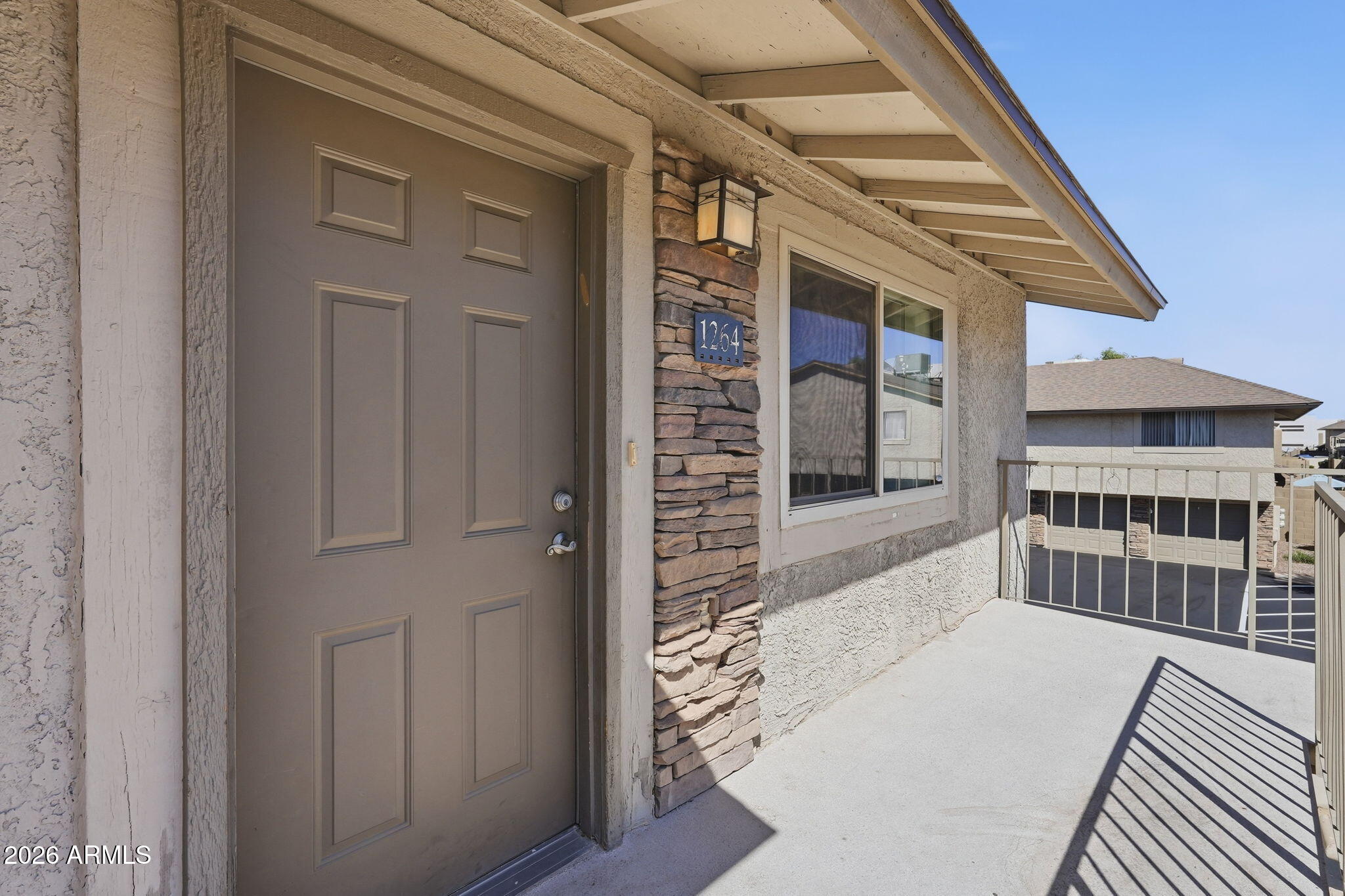 1264 N 85th Place