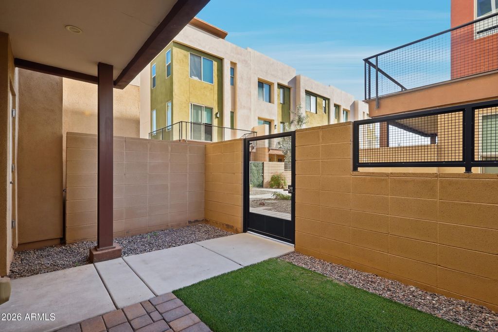 Photo of 820 N 8th Avenue #24, Phoenix, AZ 85007 (MLS # 6975797)