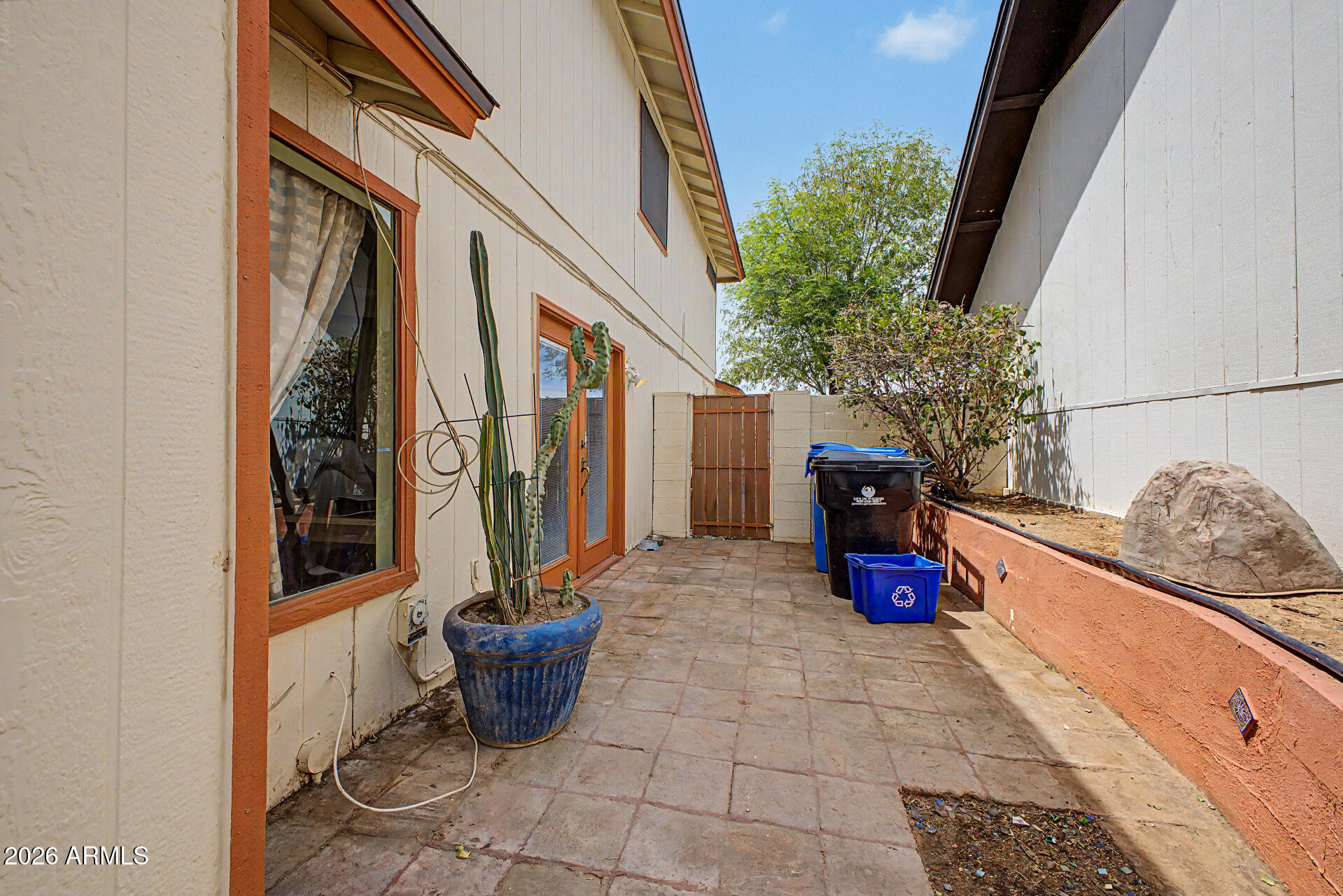 LAURELWOOD AT VILLA DE PAZ - Residential