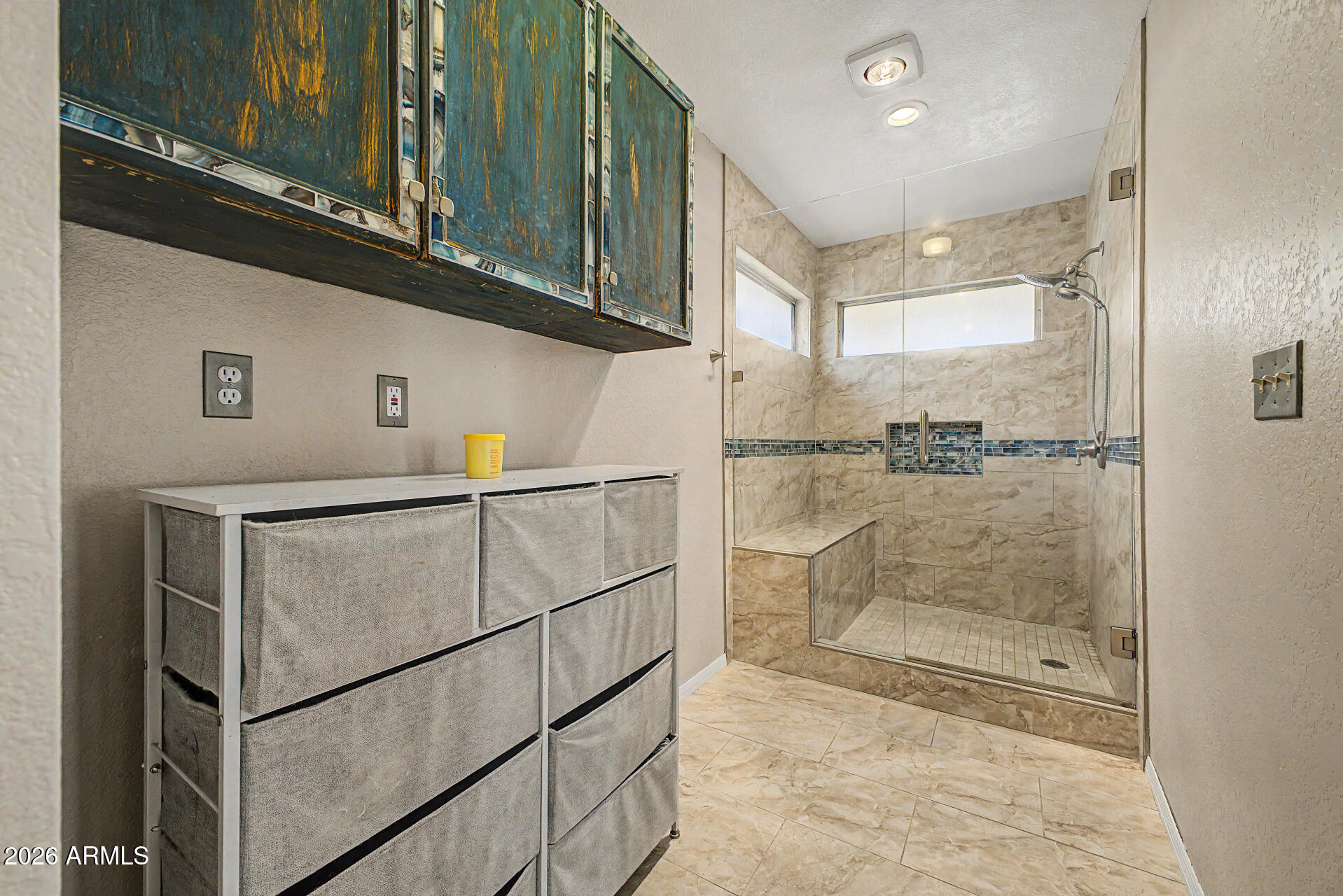 LAURELWOOD AT VILLA DE PAZ - Residential