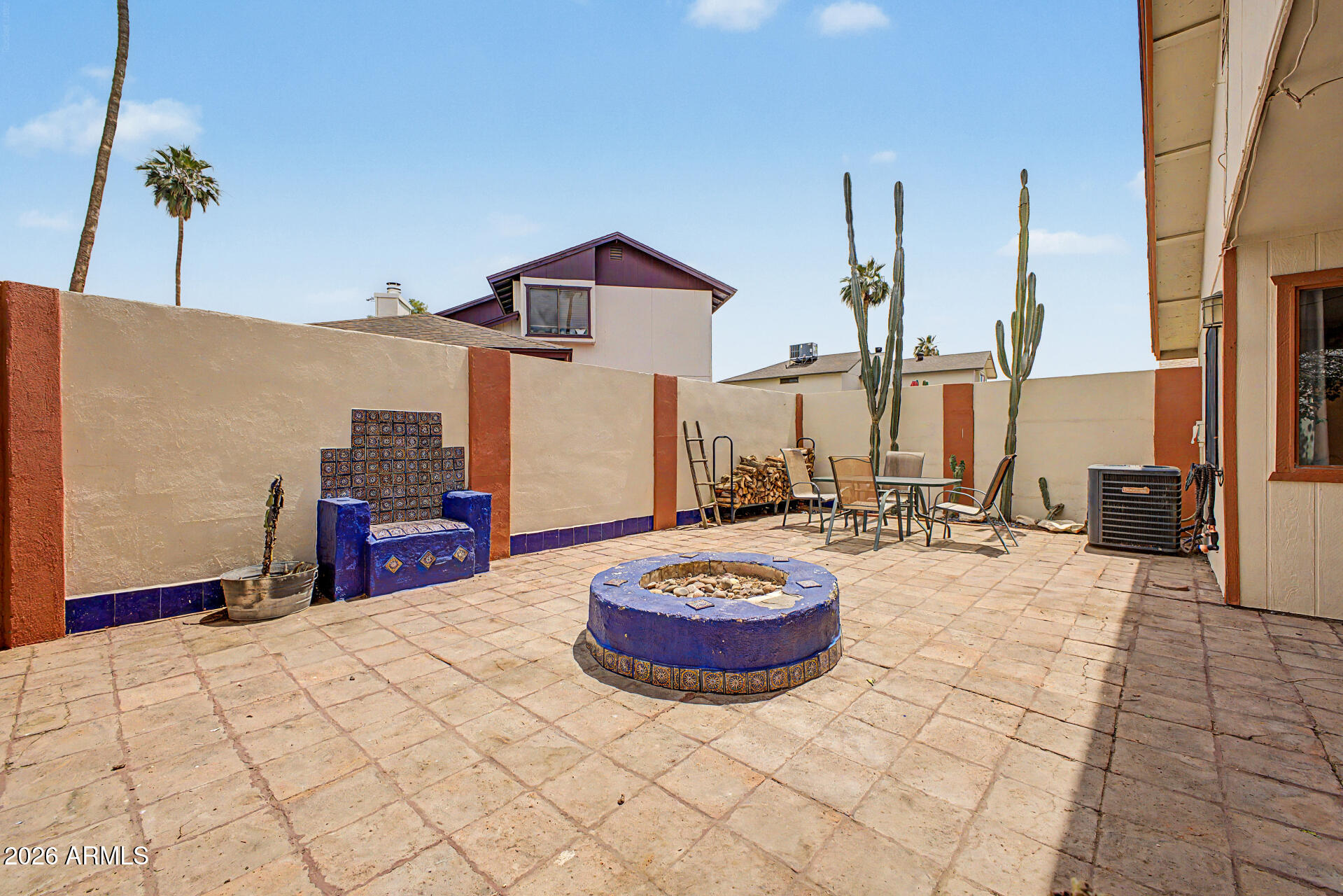 LAURELWOOD AT VILLA DE PAZ - Residential