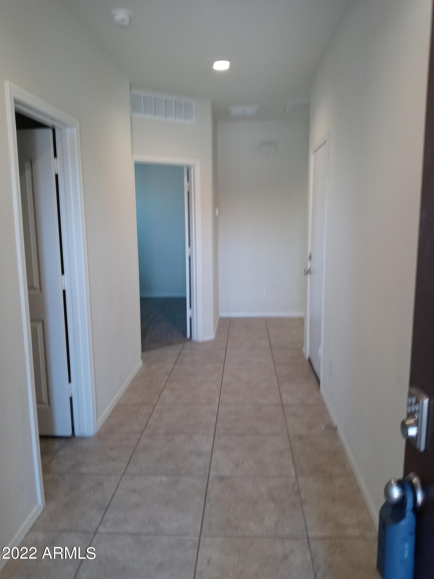 31009 W COLUMBUS Avenue