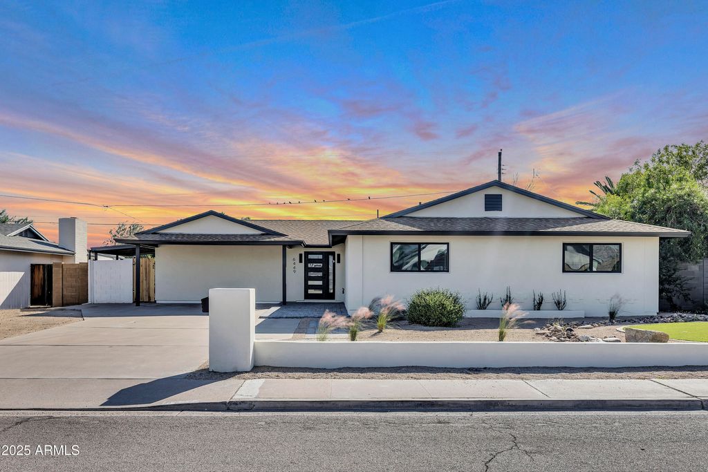 Photo of 6449 E Oak Street, Scottsdale, AZ 85257 (MLS # 6945233)