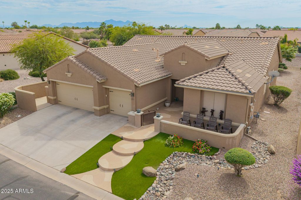 Photo of 4935 W Comanche Drive, Eloy, AZ 85131 (MLS # 6932484)