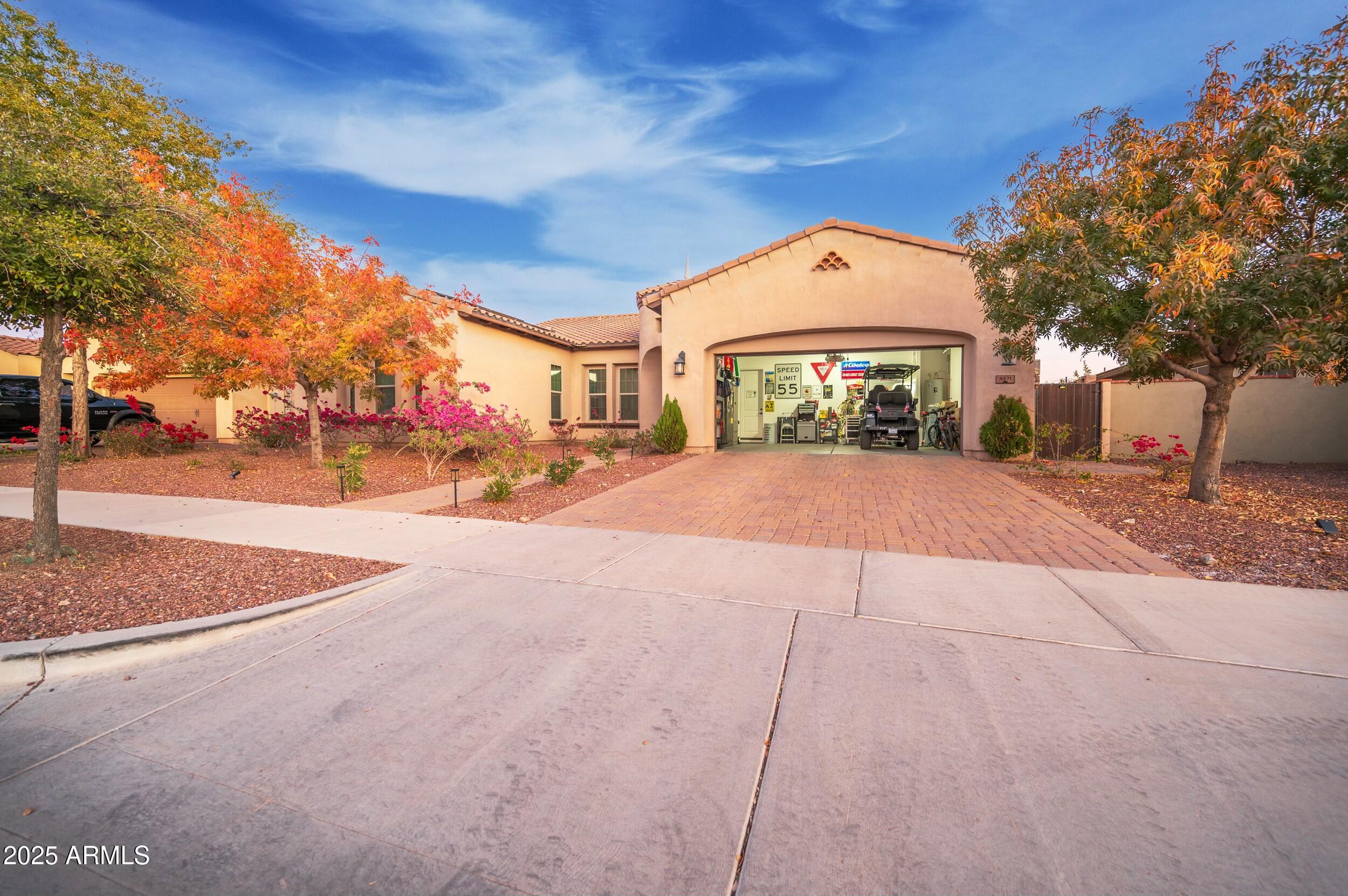 4571 N ARBOR Way