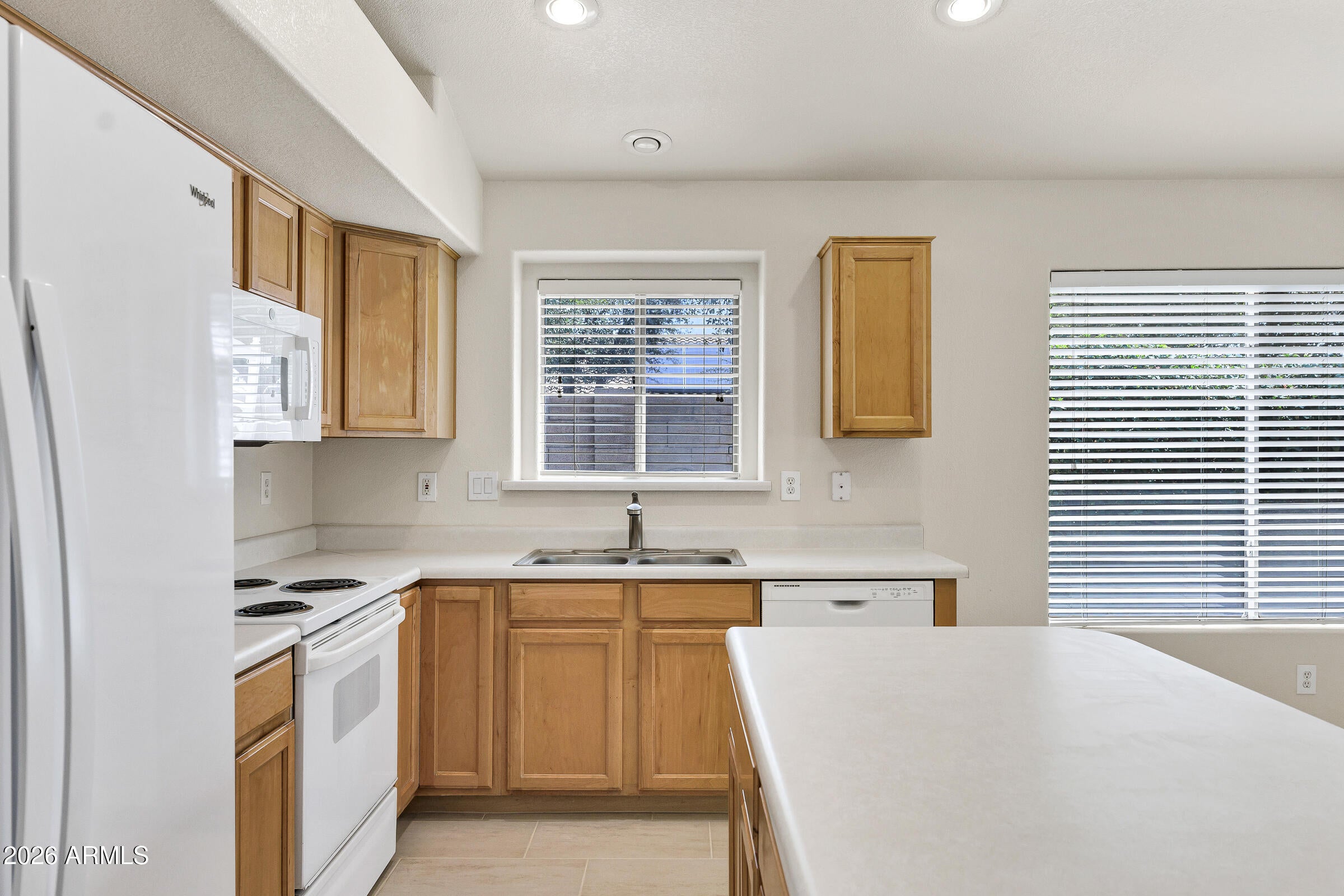 11219 W VERNON Avenue